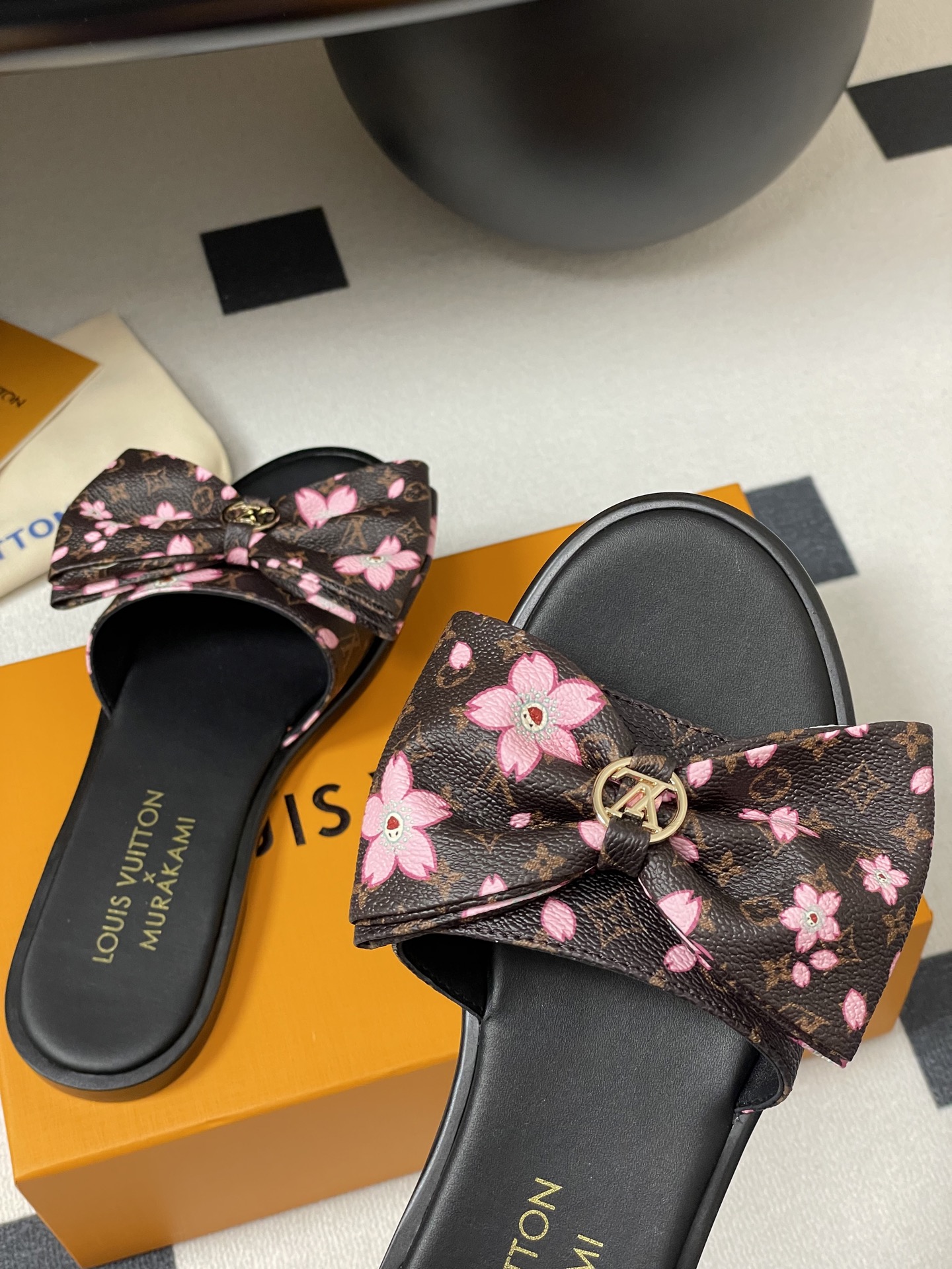 Louis Vuitton 2025SS Slides(EU35-42)