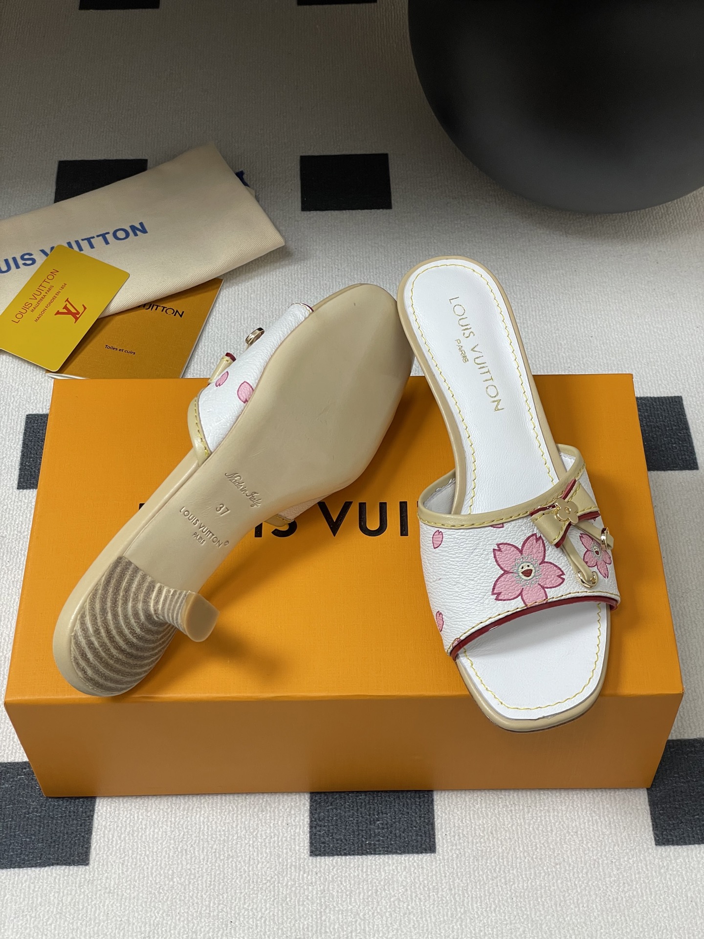 Louis Vuitton 2025SS Slides(EU35-41)-3CM