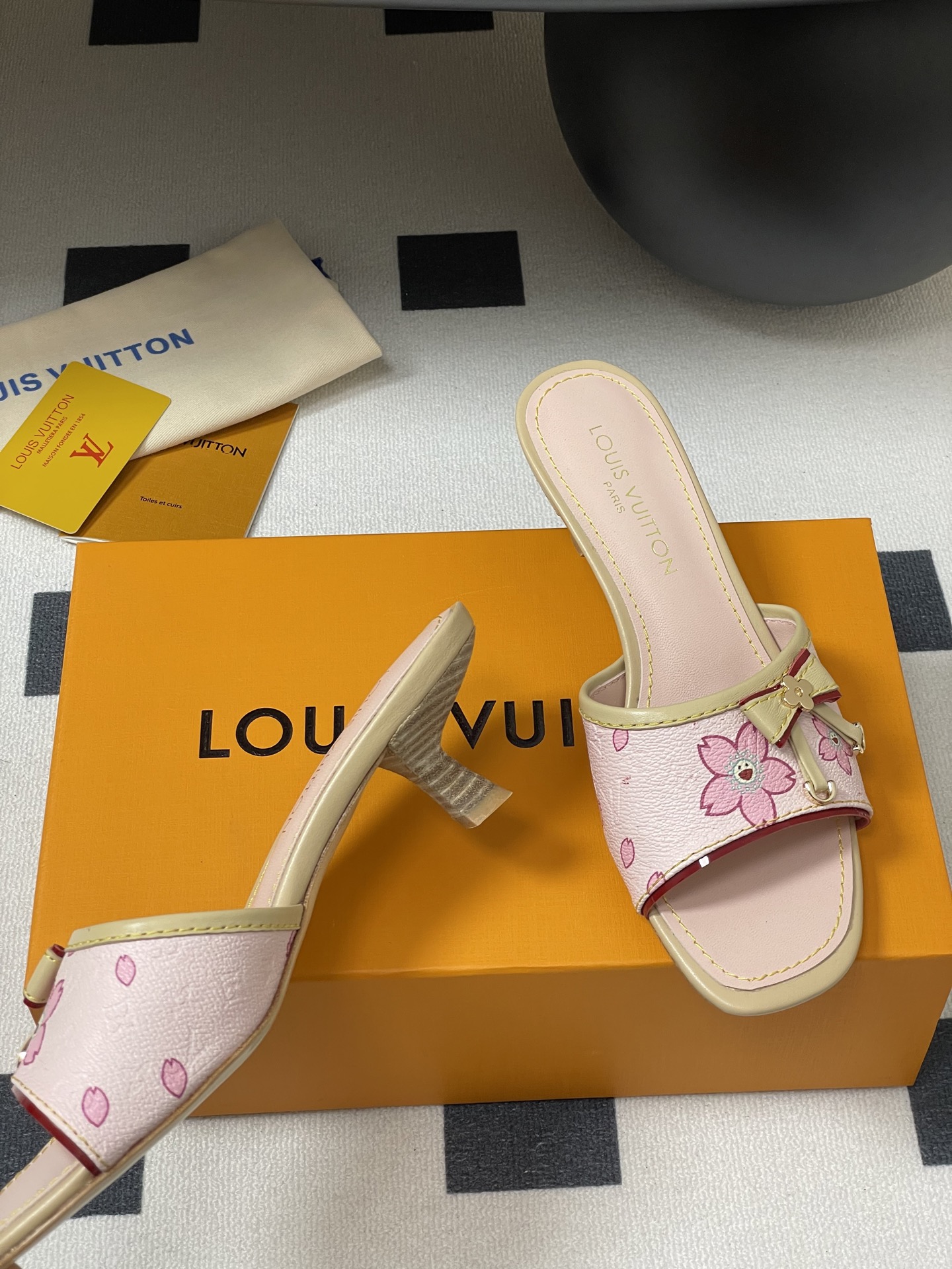 Louis Vuitton 2025SS Slides(EU35-41)-3CM