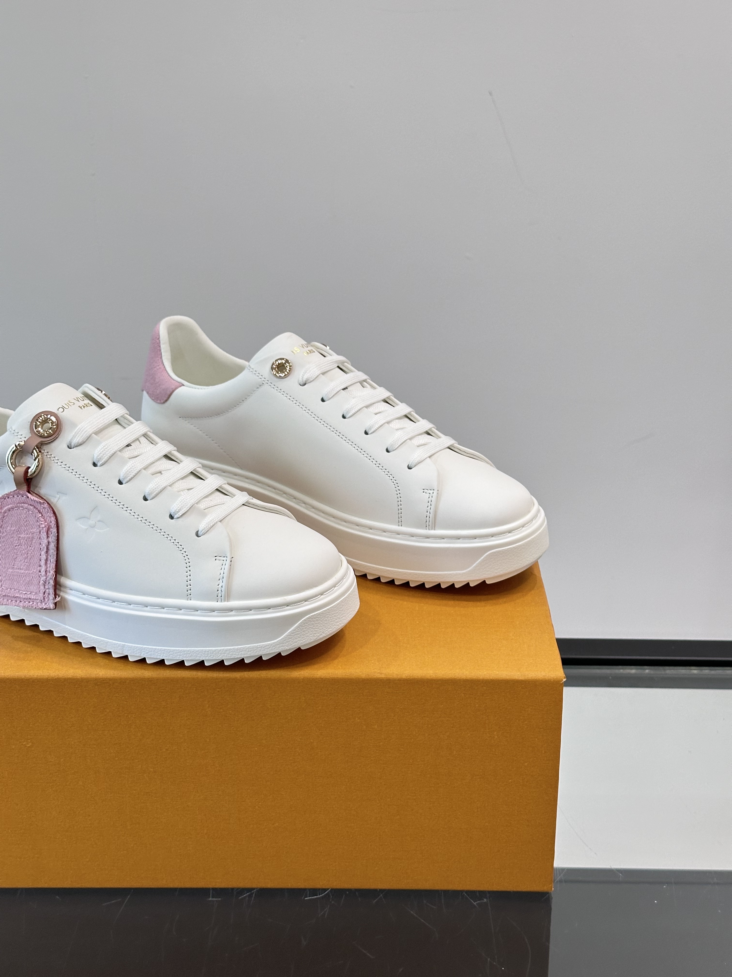 Louis Vuitton Trainer Sneakers(EU35-45)