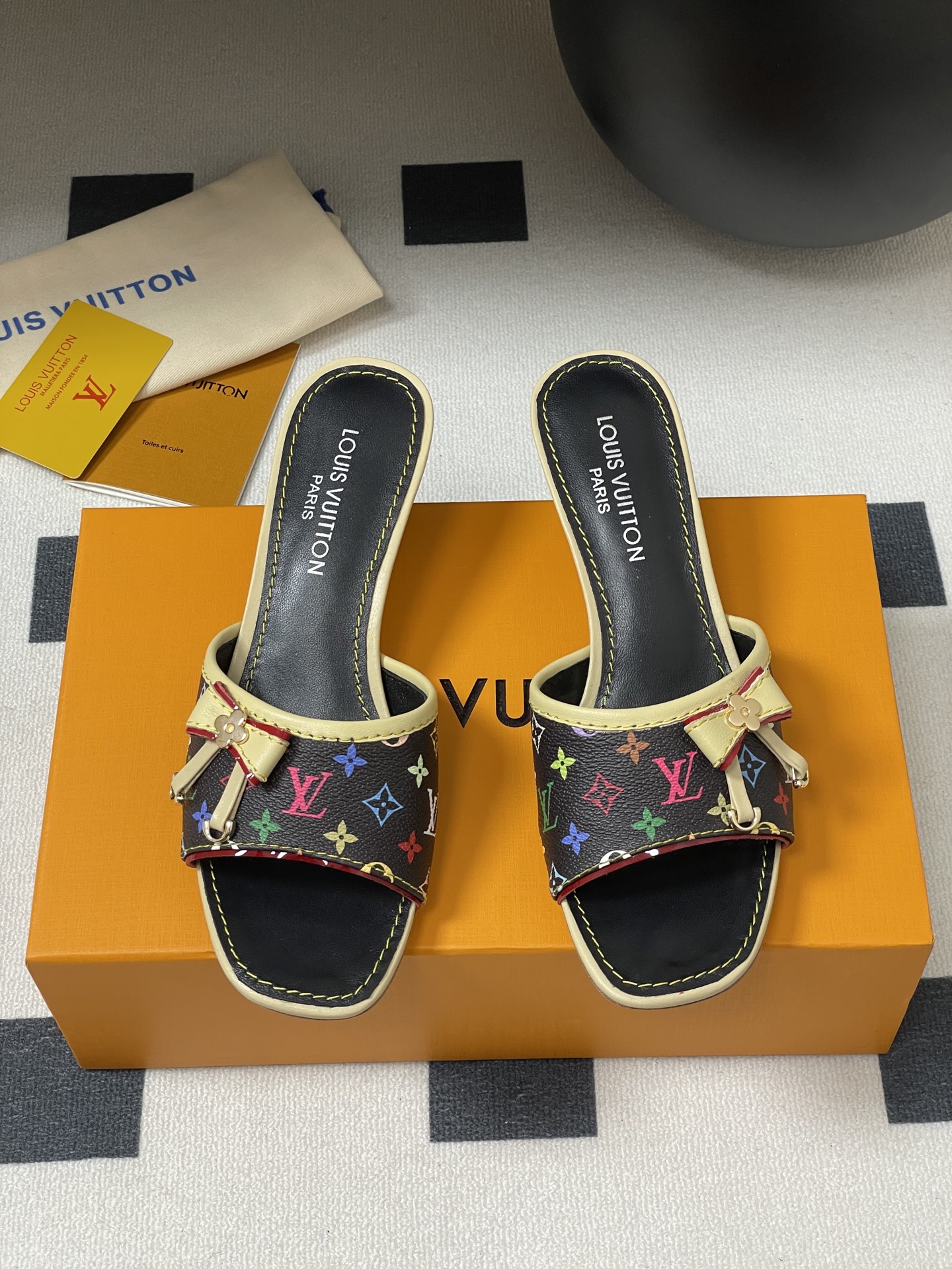 Louis Vuitton 2025SS Slides(EU35-41)-3CM
