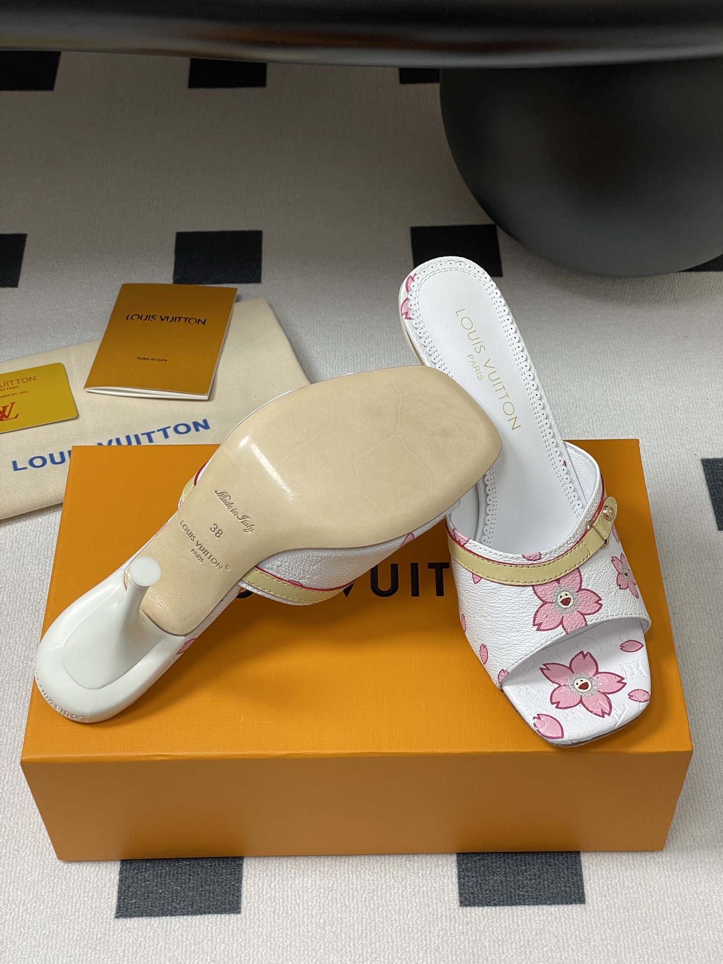 Louis Vuitton 2025SS Slides(EU35-41)-9CM