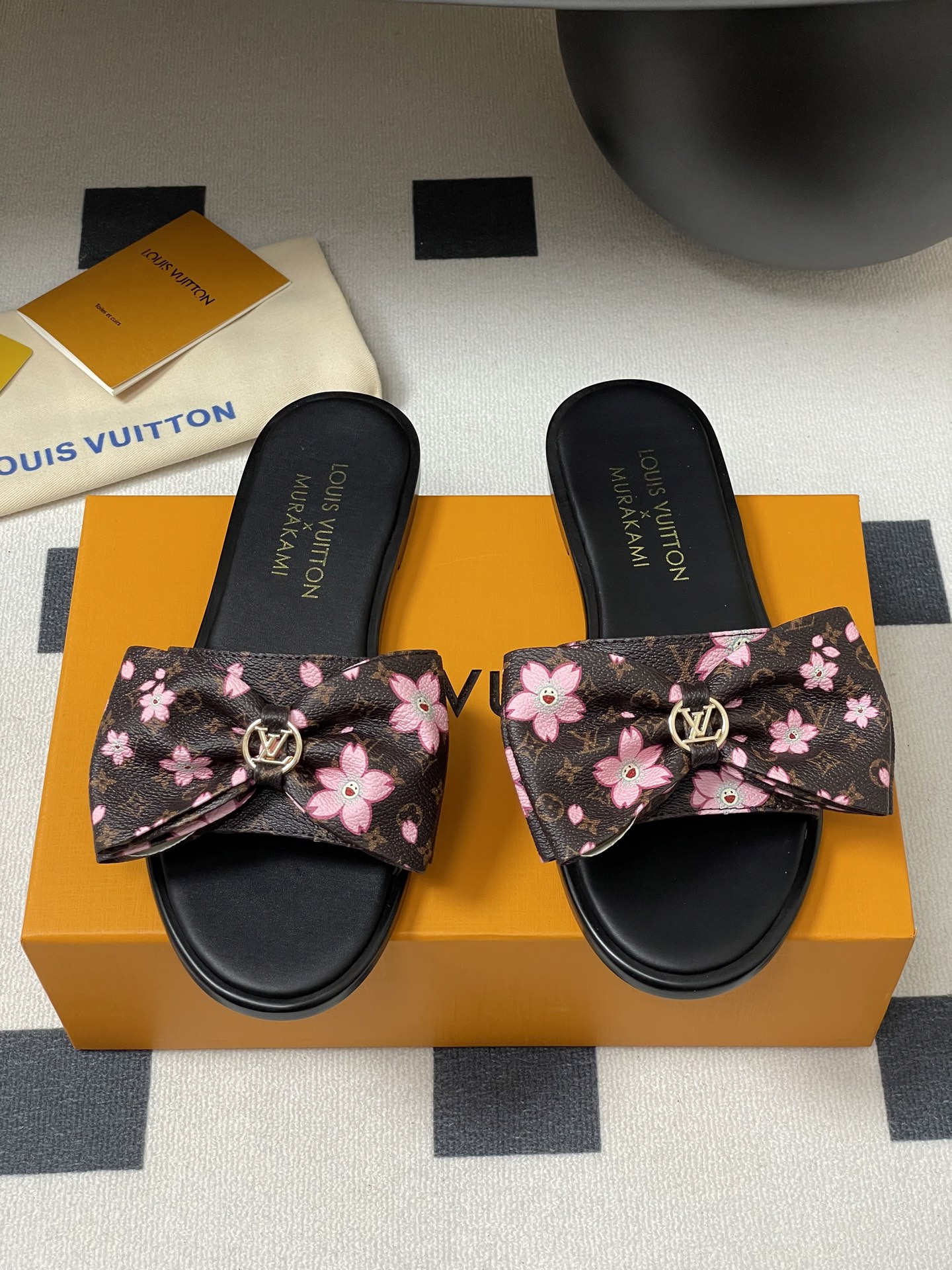 Louis Vuitton 2025SS Slides(EU35-42)