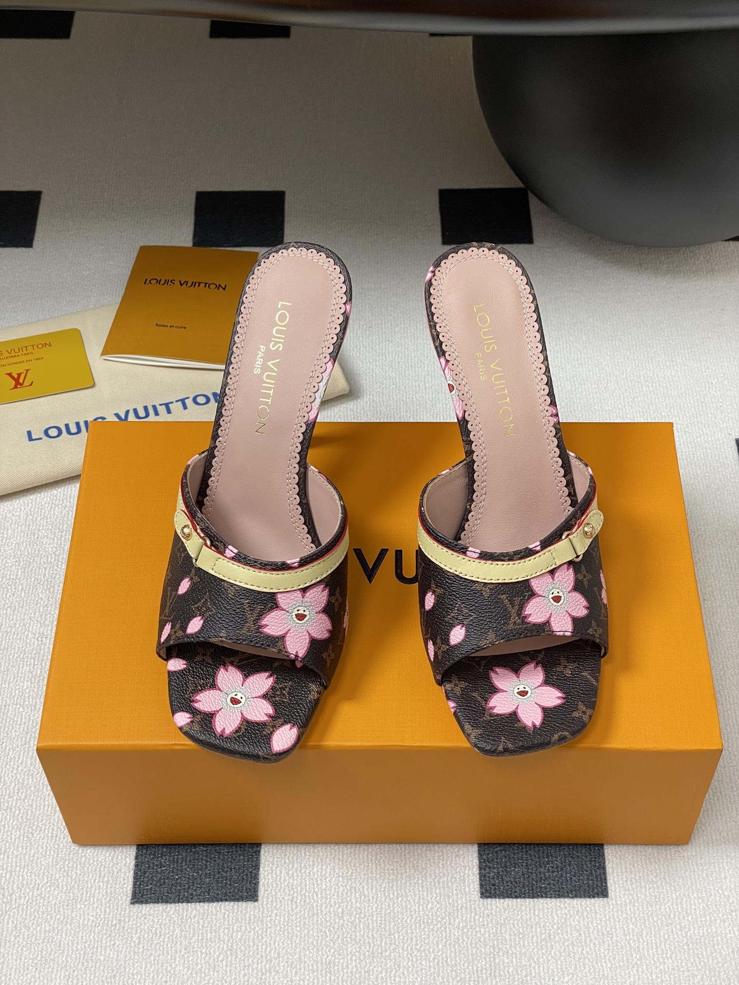 Louis Vuitton 2025SS Slides(EU35-41)-9CM