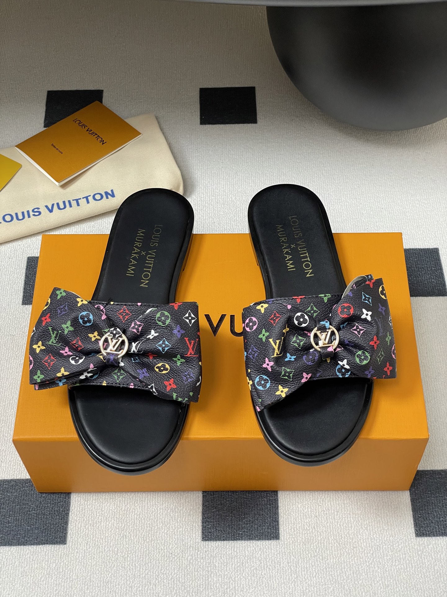 Louis Vuitton 2025SS Slides(EU35-42)