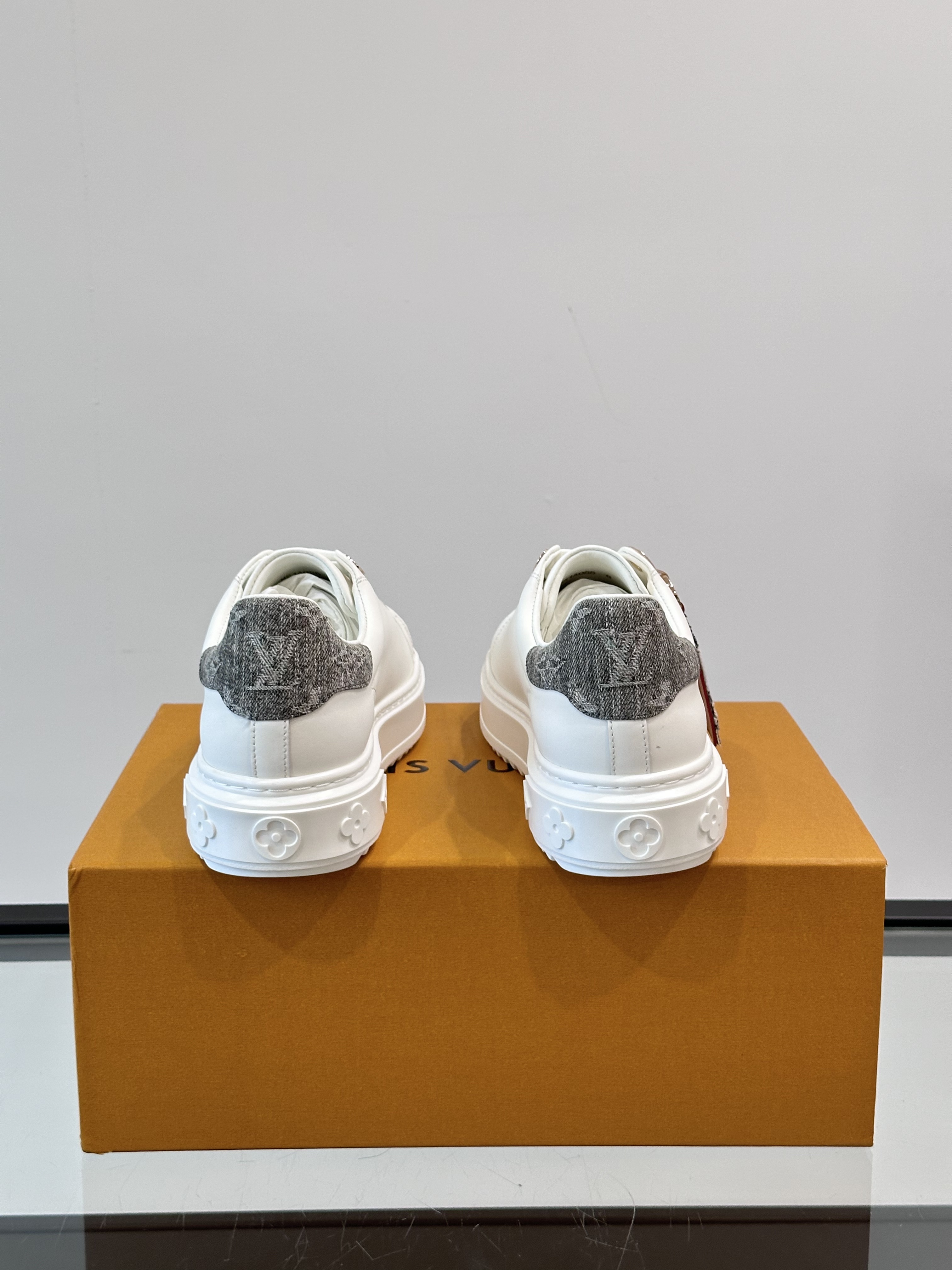 Louis Vuitton Trainer Sneakers(EU35-45)