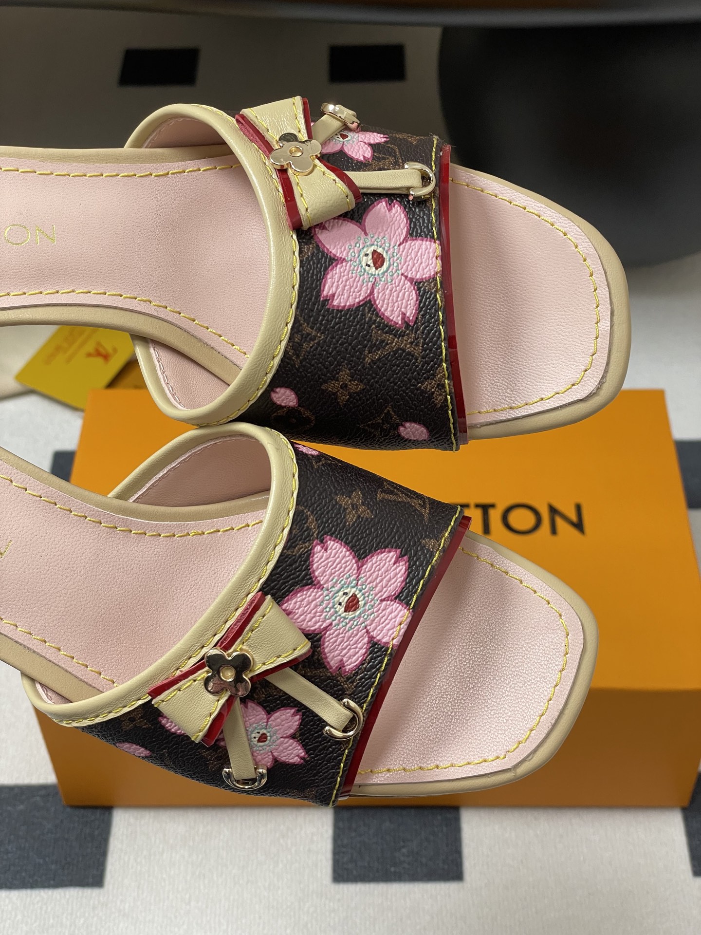 Louis Vuitton 2025SS Slides(EU35-41)-3CM