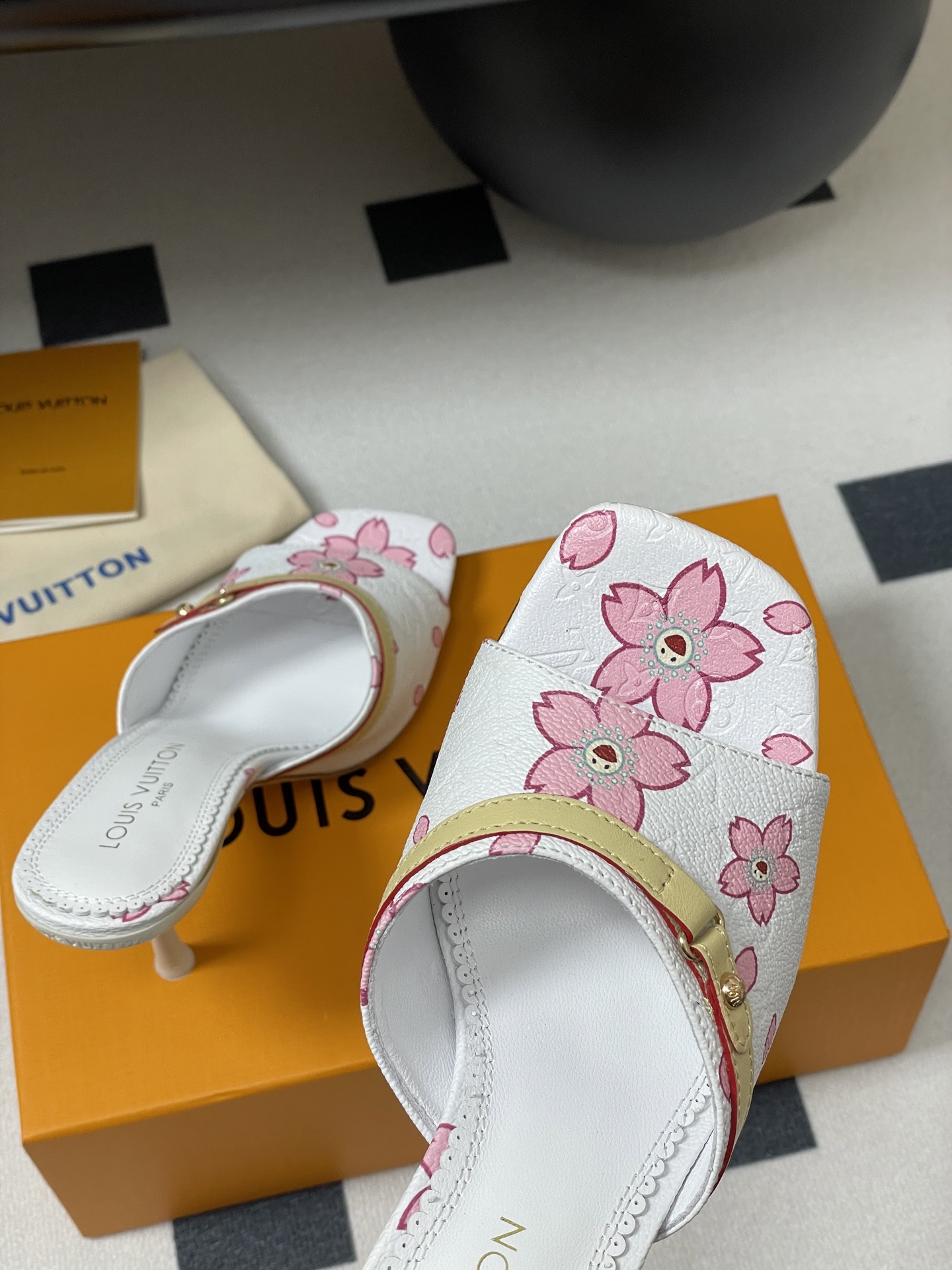 Louis Vuitton 2025SS Slides(EU35-41)-9CM