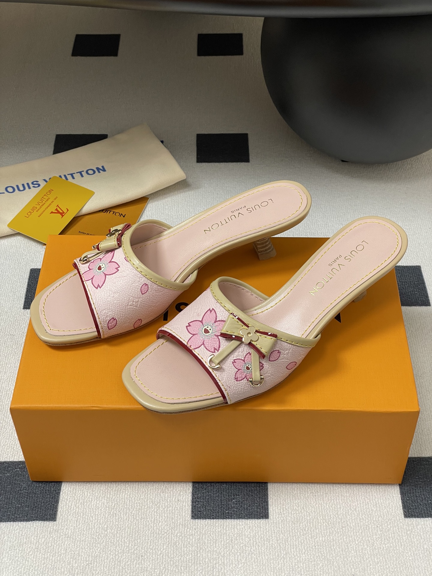 Louis Vuitton 2025SS Slides(EU35-41)-3CM