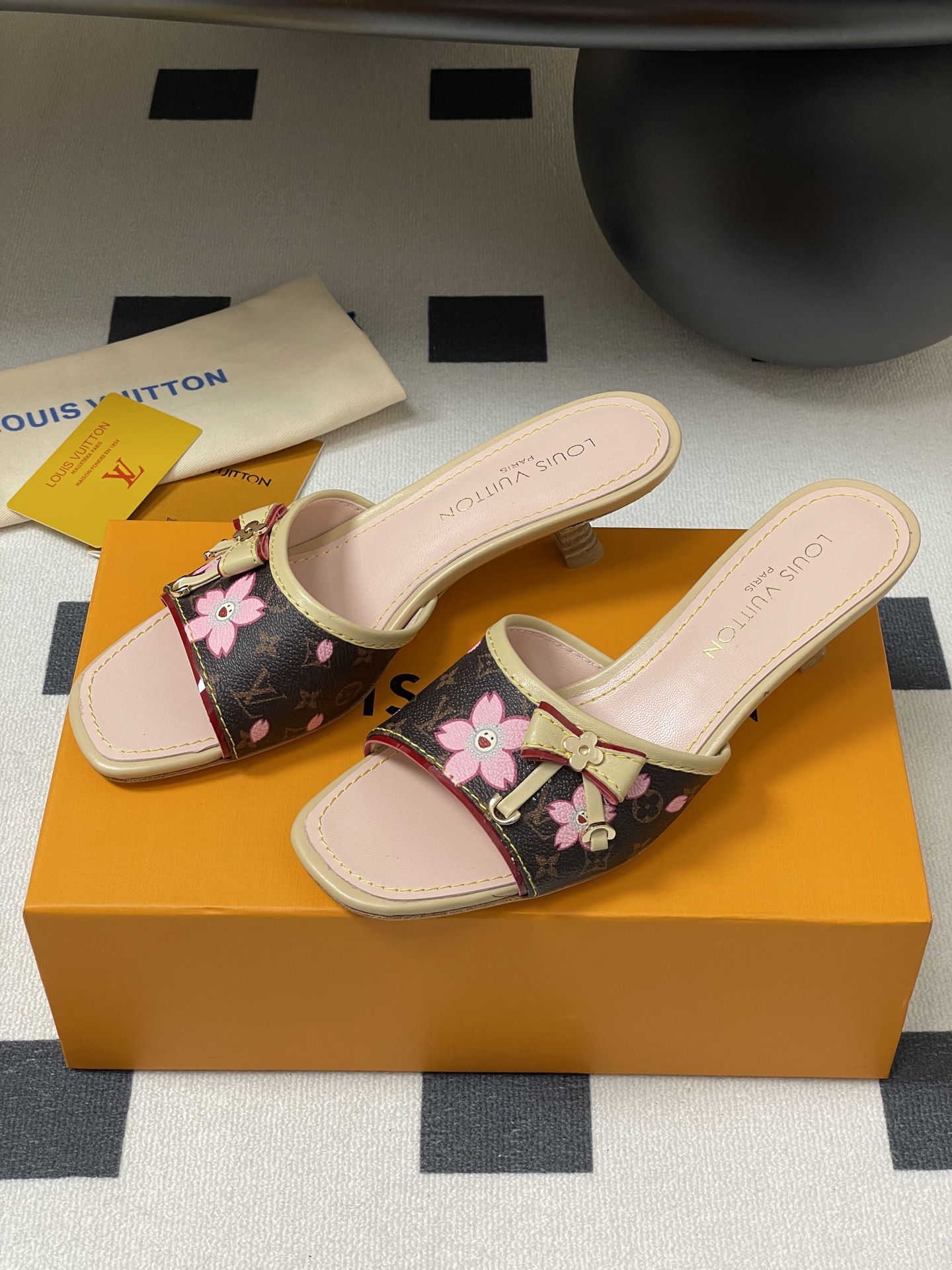 Louis Vuitton 2025SS Slides(EU35-41)-3CM