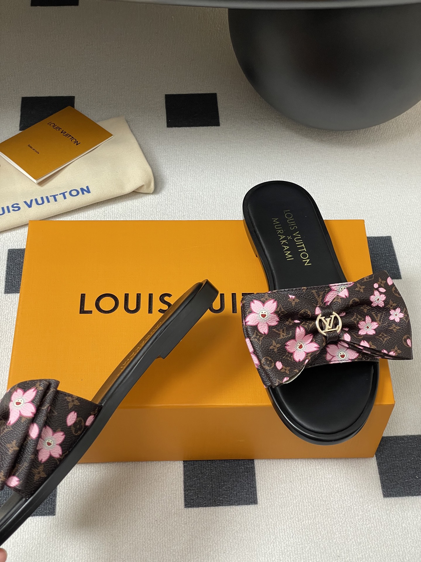Louis Vuitton 2025SS Slides(EU35-42)