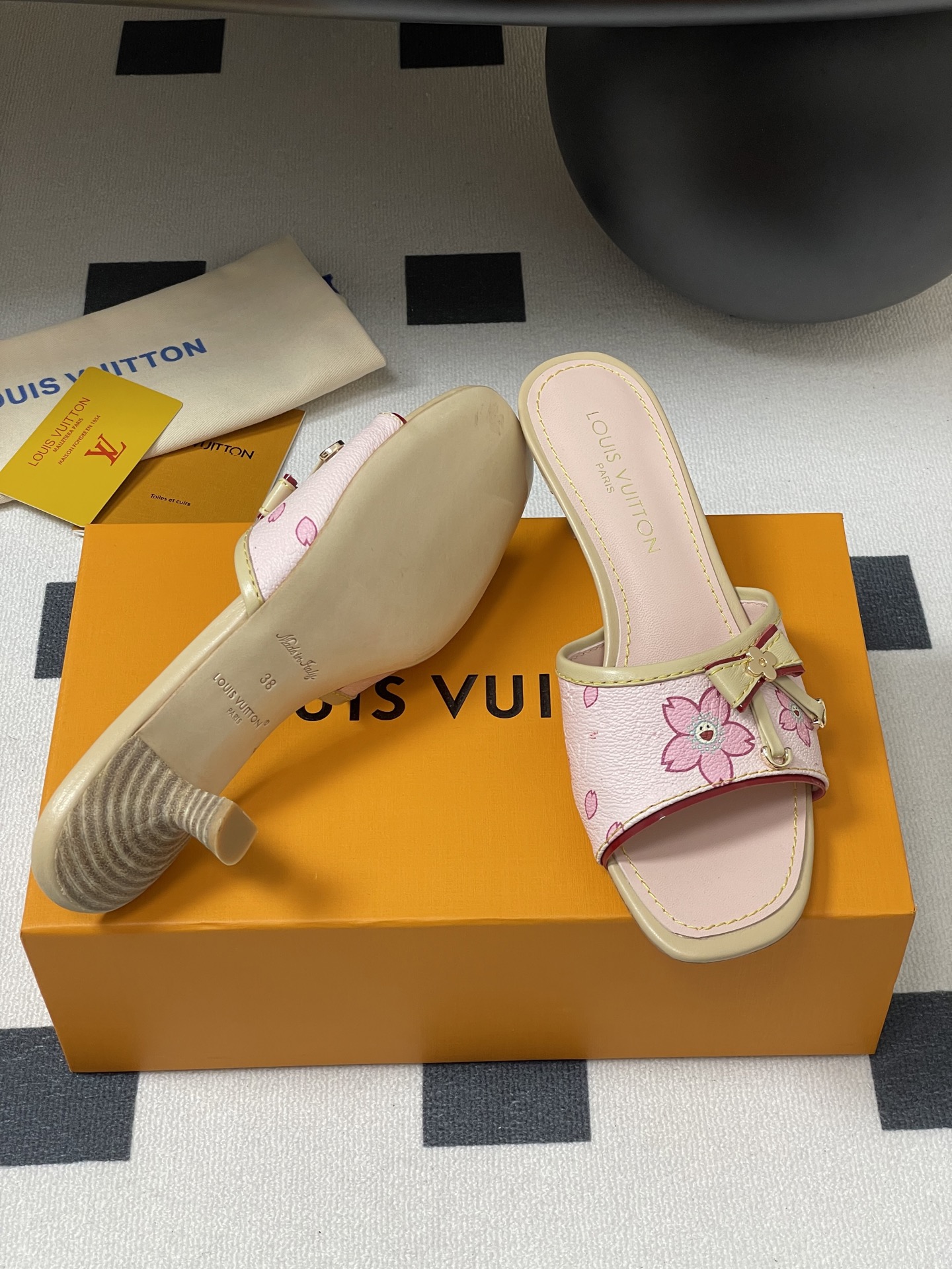 Louis Vuitton 2025SS Slides(EU35-41)-3CM