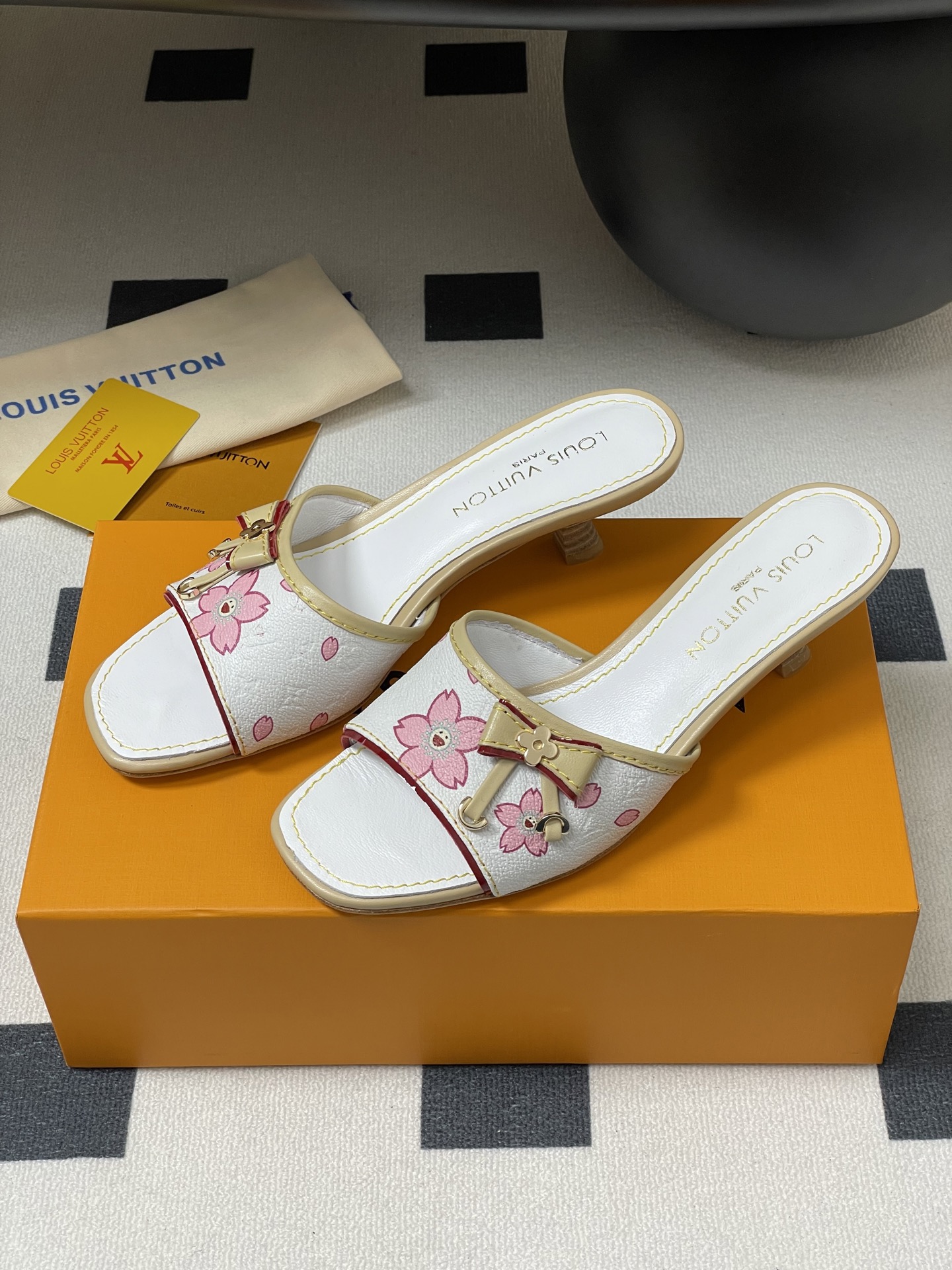 Louis Vuitton 2025SS Slides(EU35-41)-3CM