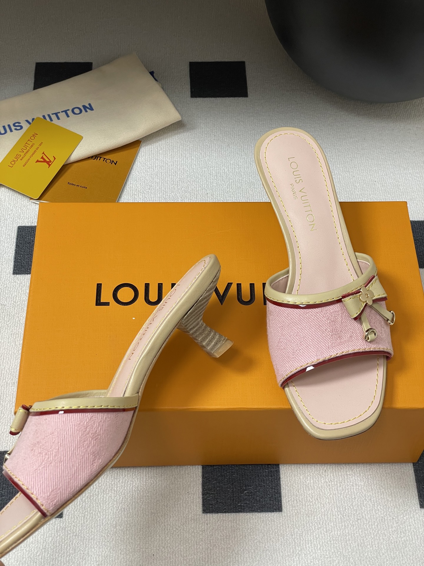 Louis Vuitton 2025SS Slides(EU35-41)-3CM