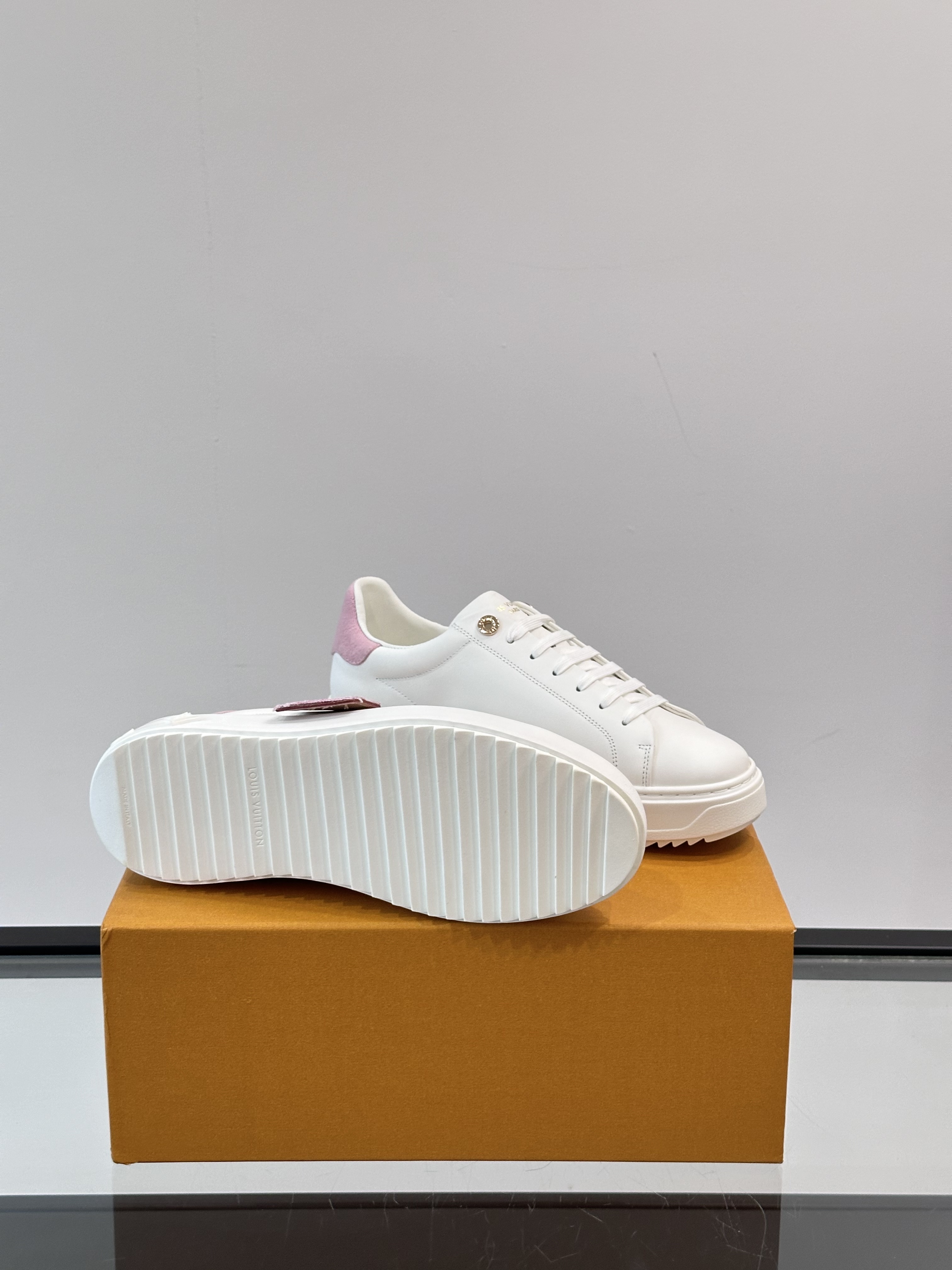 Louis Vuitton Trainer Sneakers(EU35-45)