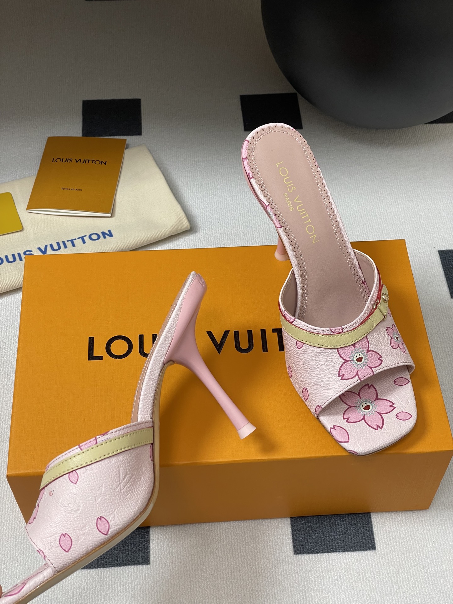 Louis Vuitton 2025SS Slides(EU35-41)-9CM