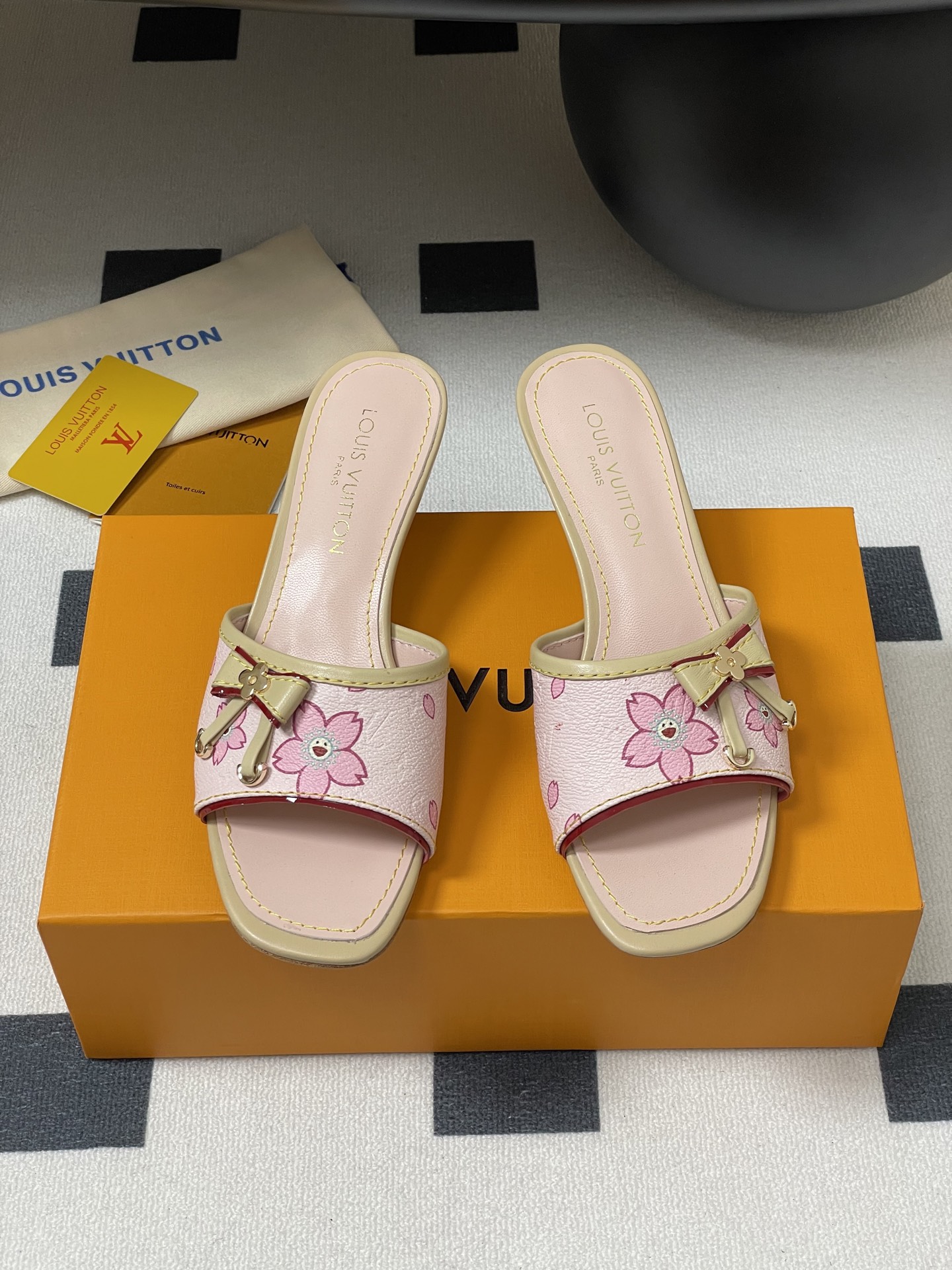 Louis Vuitton 2025SS Slides(EU35-41)-3CM