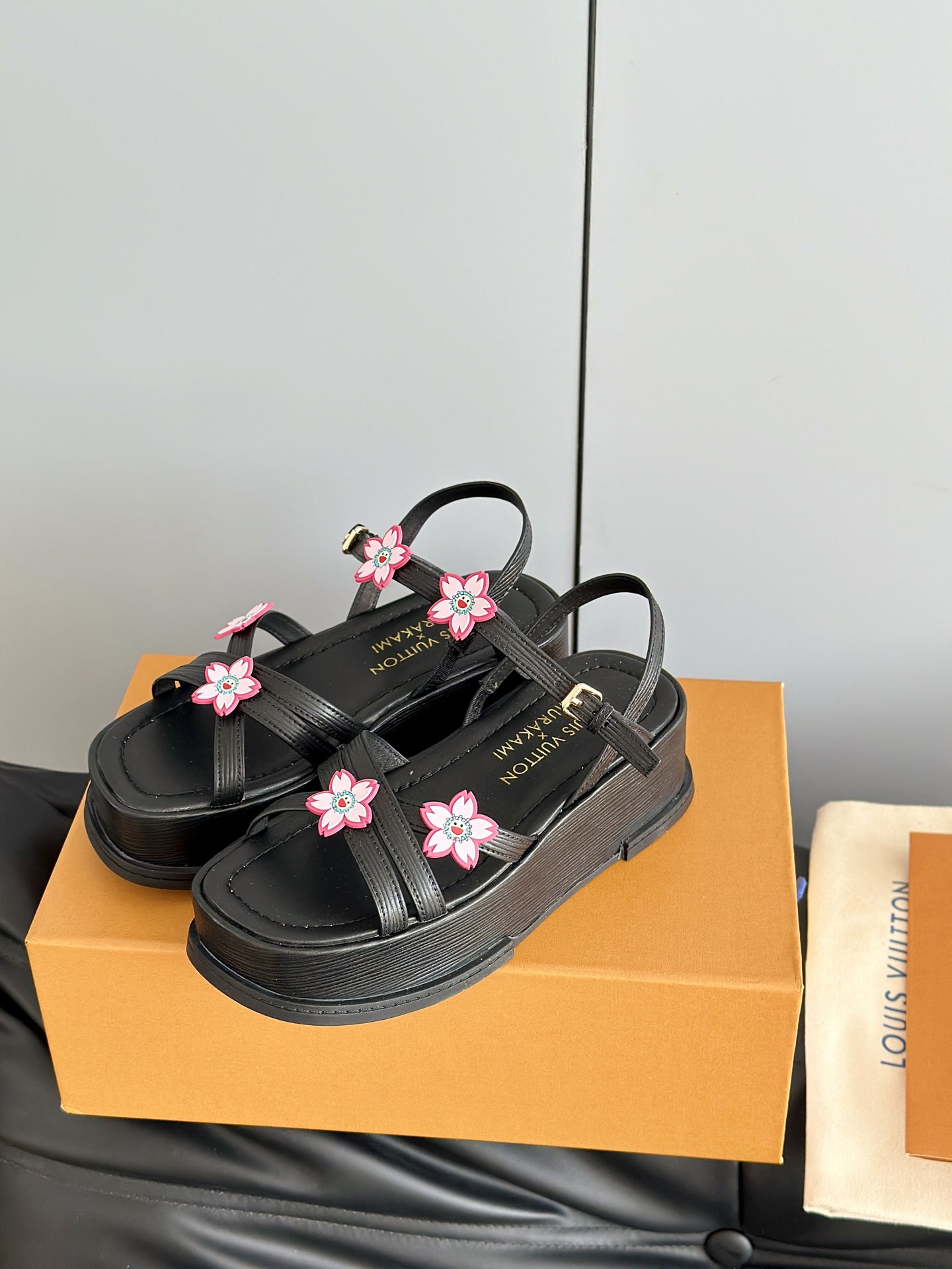 Louis Vuitton 2025SS Slides-5U35-41)