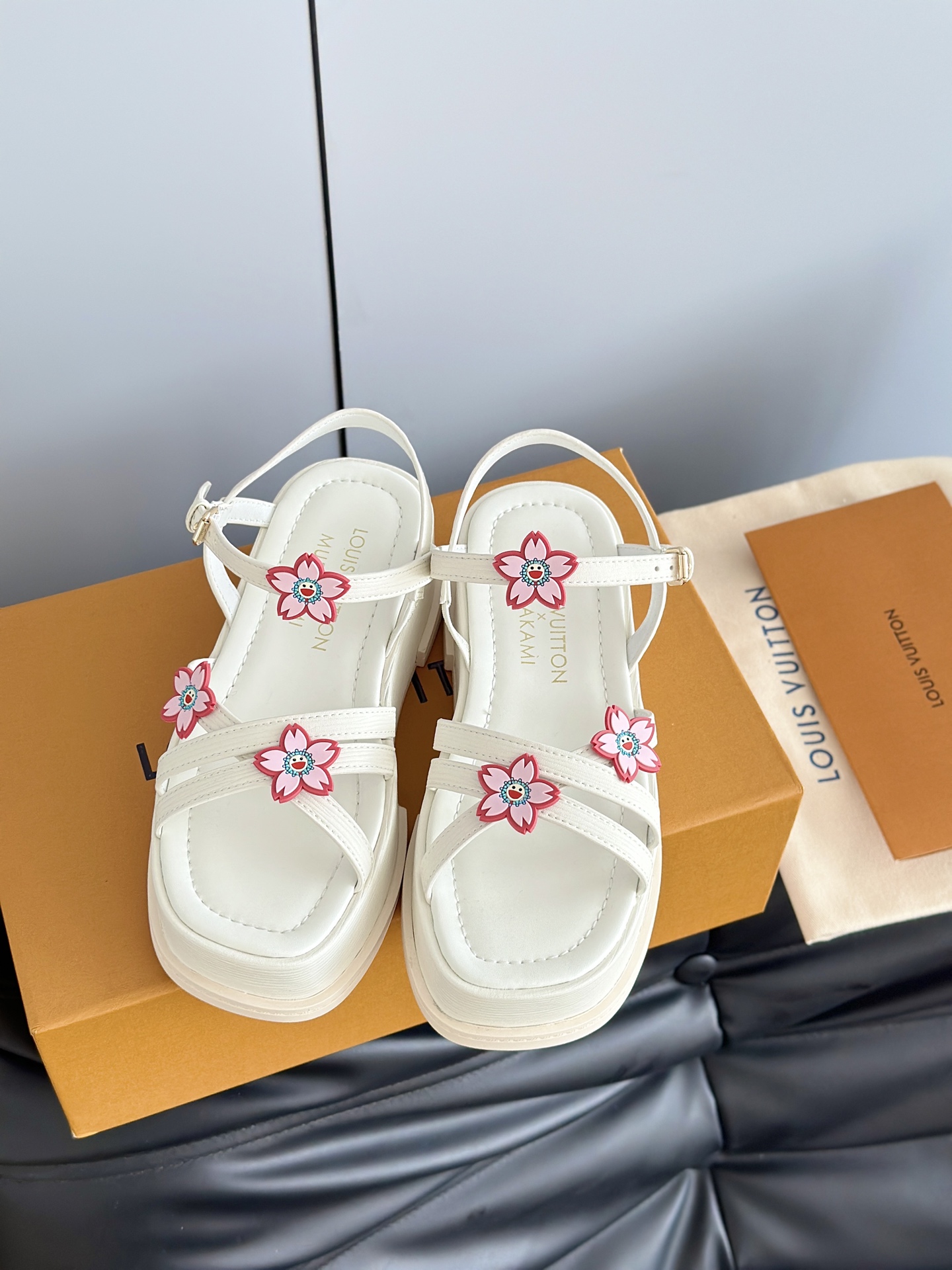 Louis Vuitton 2025SS Slides-5CM(EU35-41)