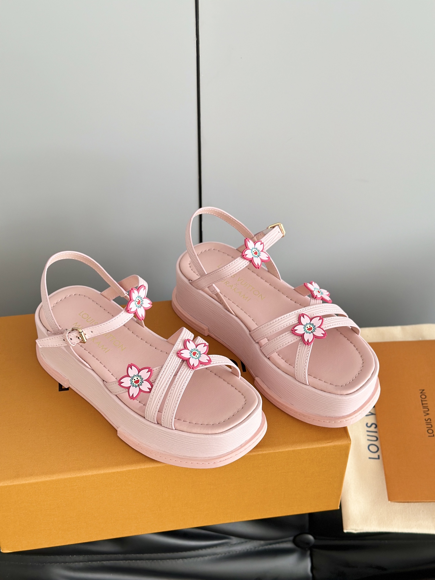 Louis Vuitton 2025SS Slides-5U35-41)