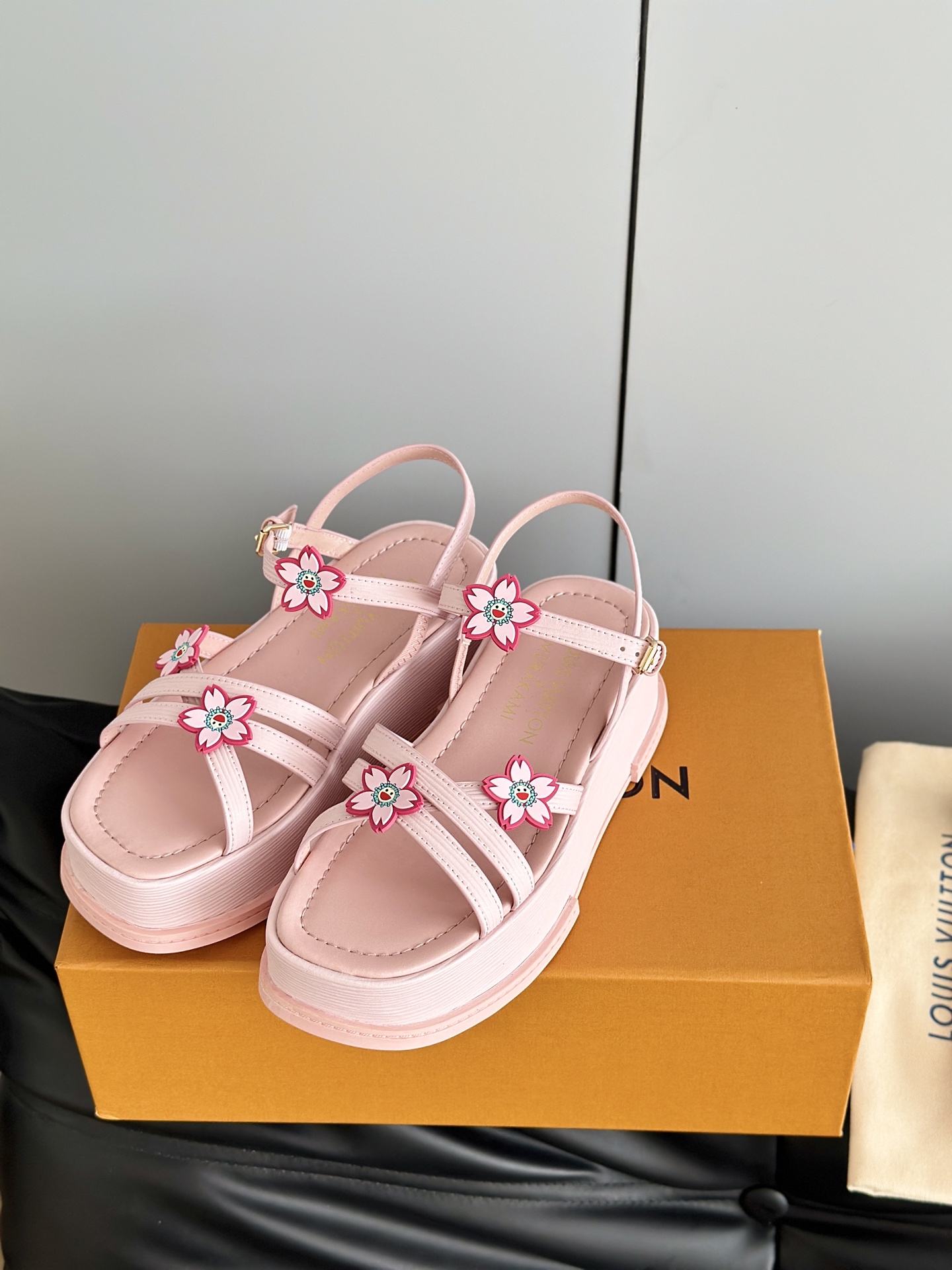 Louis Vuitton 2025SS Slides-5U35-41)