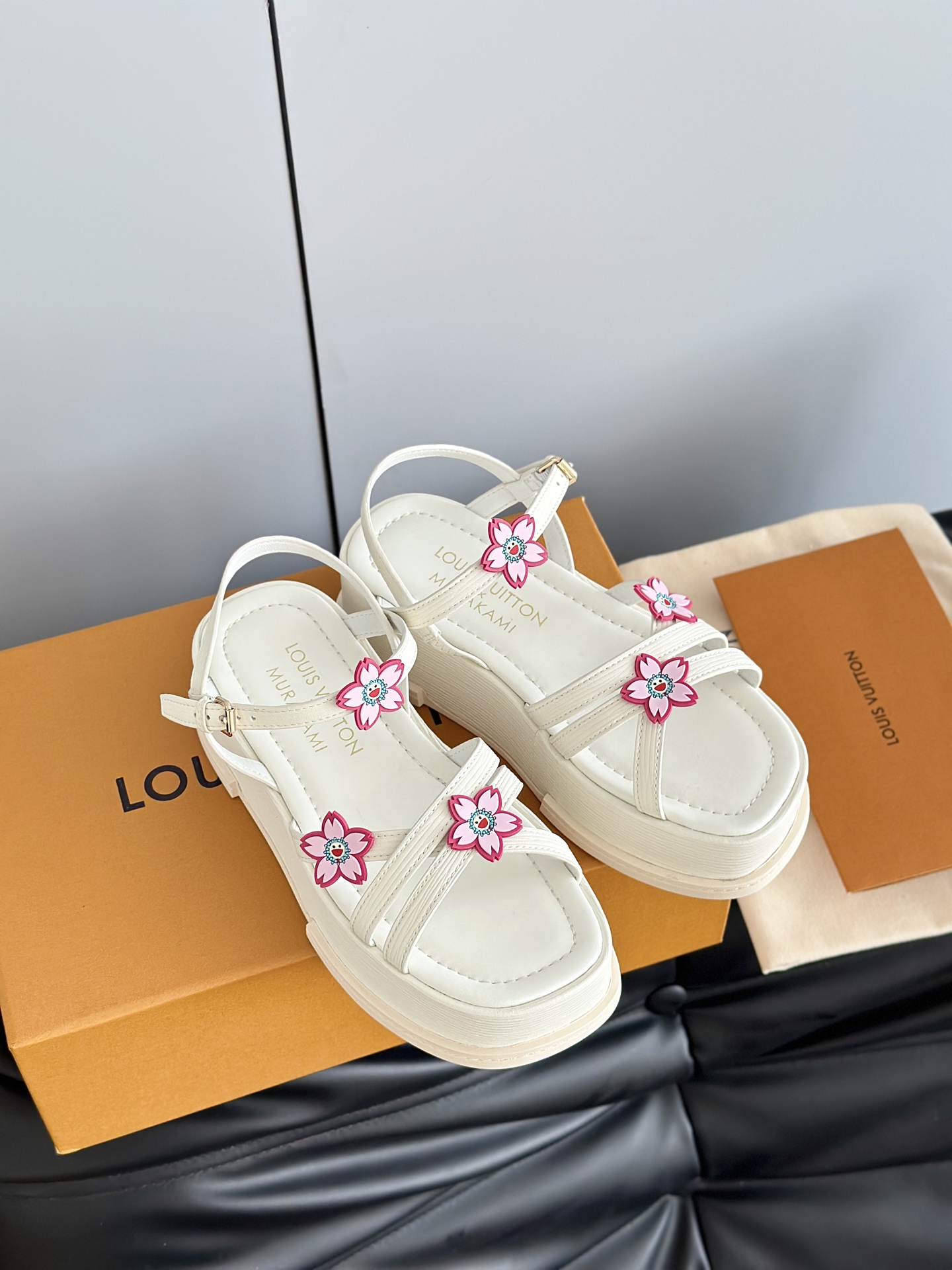 Louis Vuitton 2025SS Slides-5CM(EU35-41)
