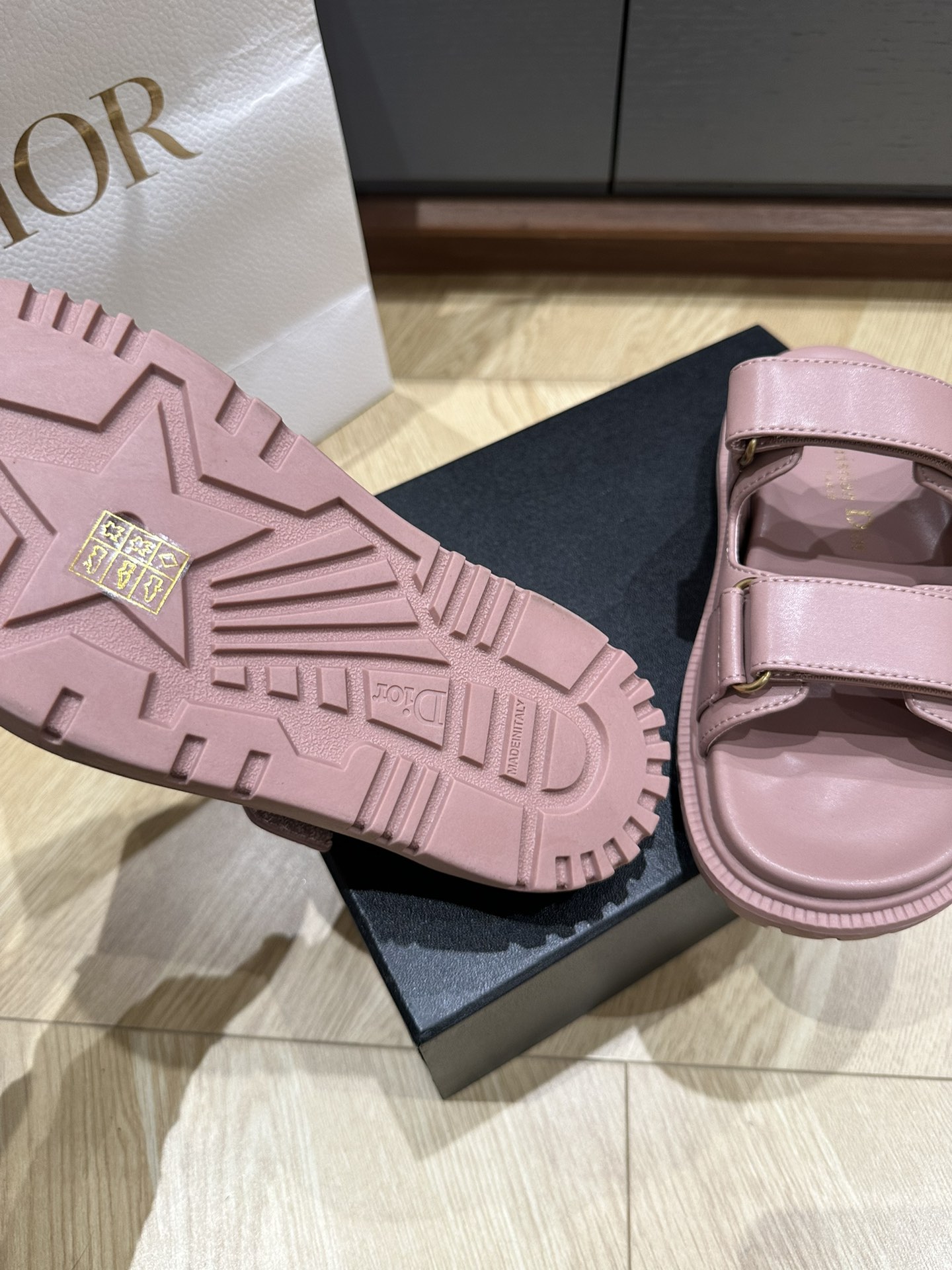 D*or 2025SS Sandals (EU35-41)