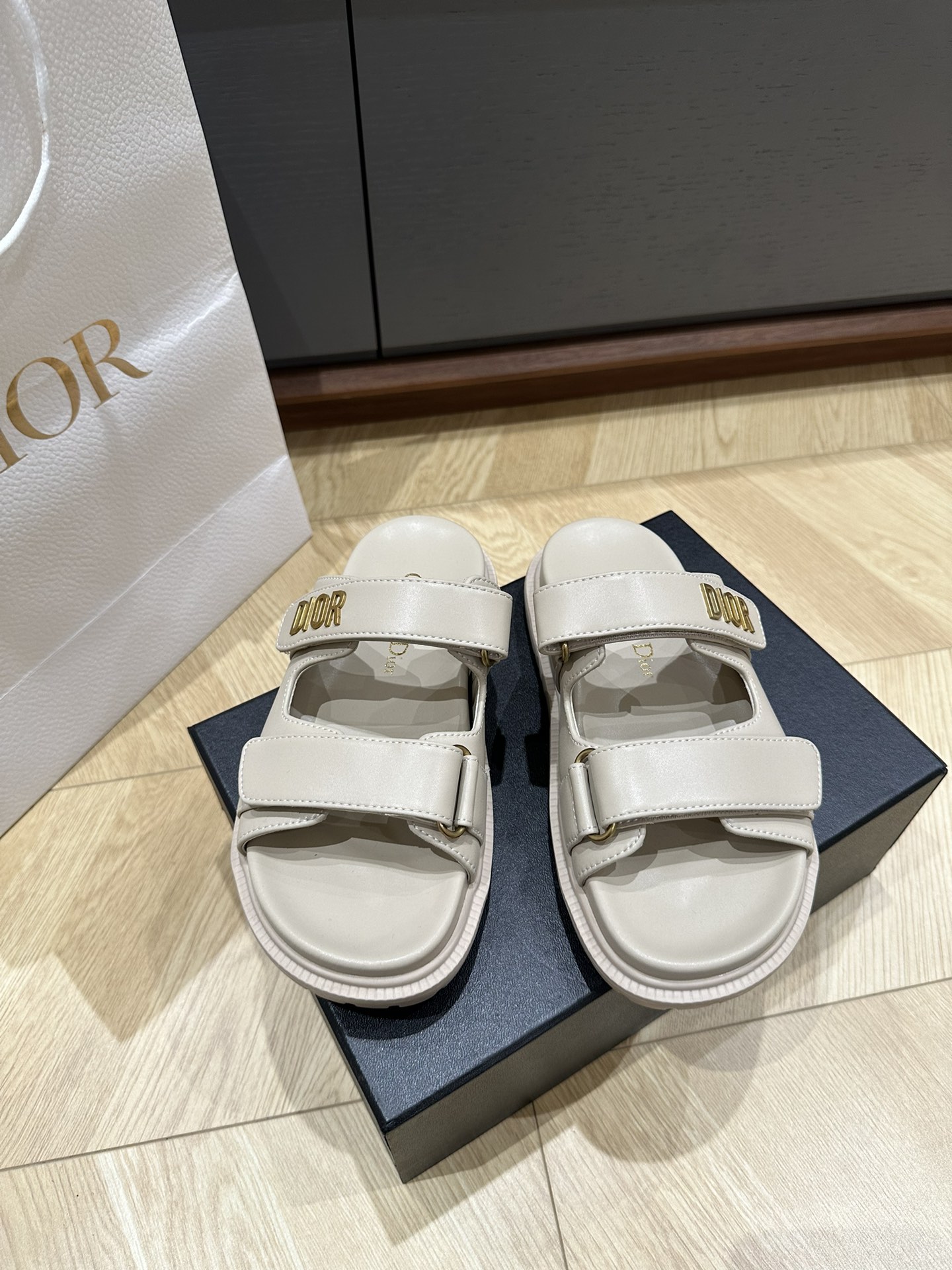 D*or 2025SS Sandals (EU35-41)