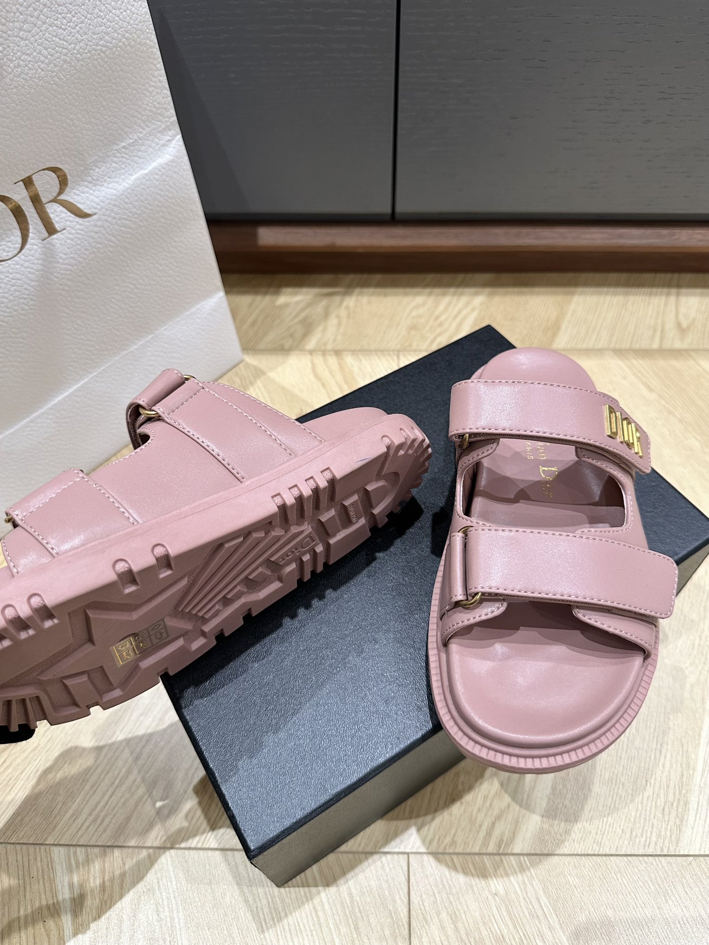 D*or 2025SS Sandals (EU35-41)