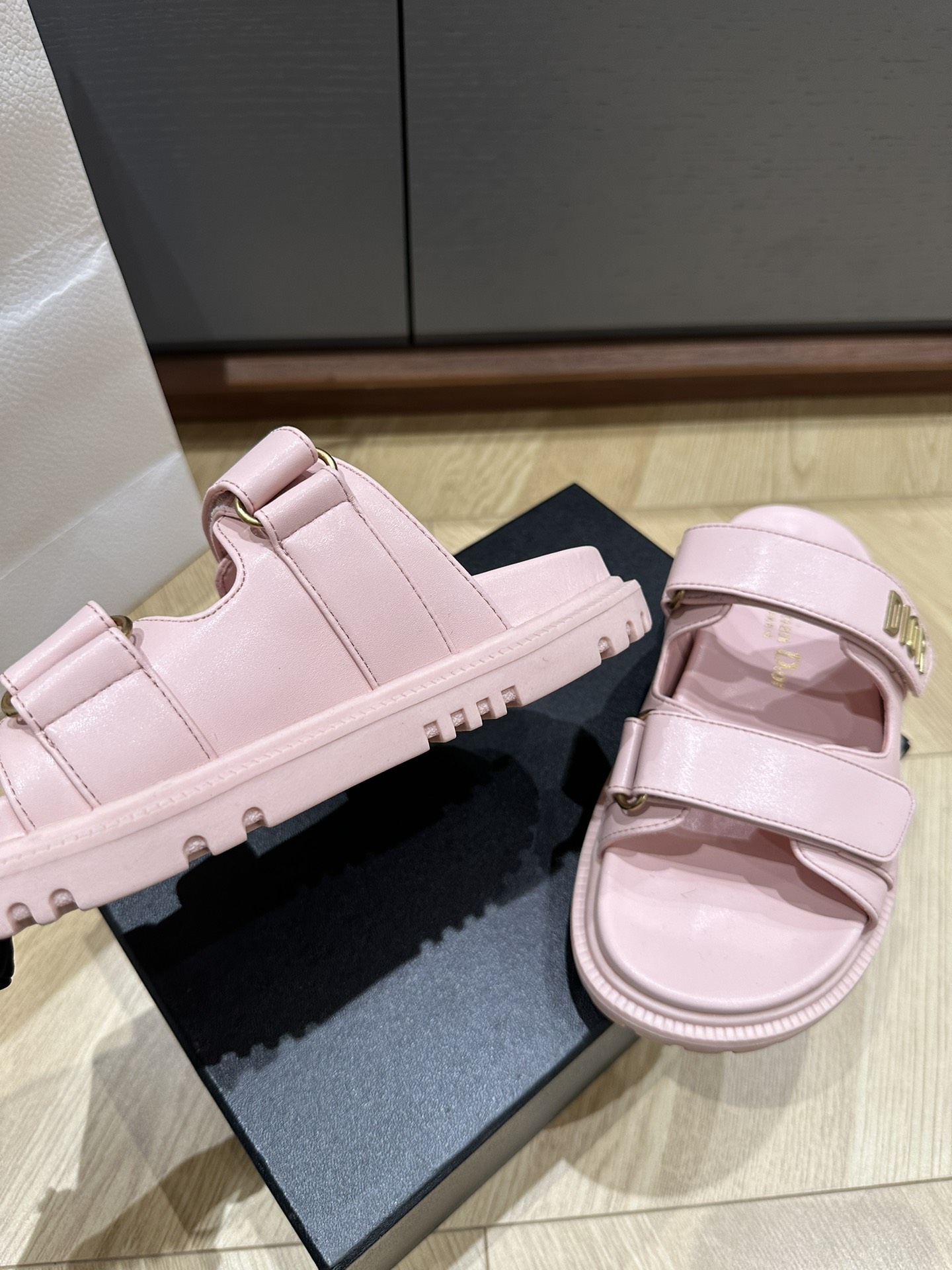 D*or 2025SS Sandals (EU35-41)
