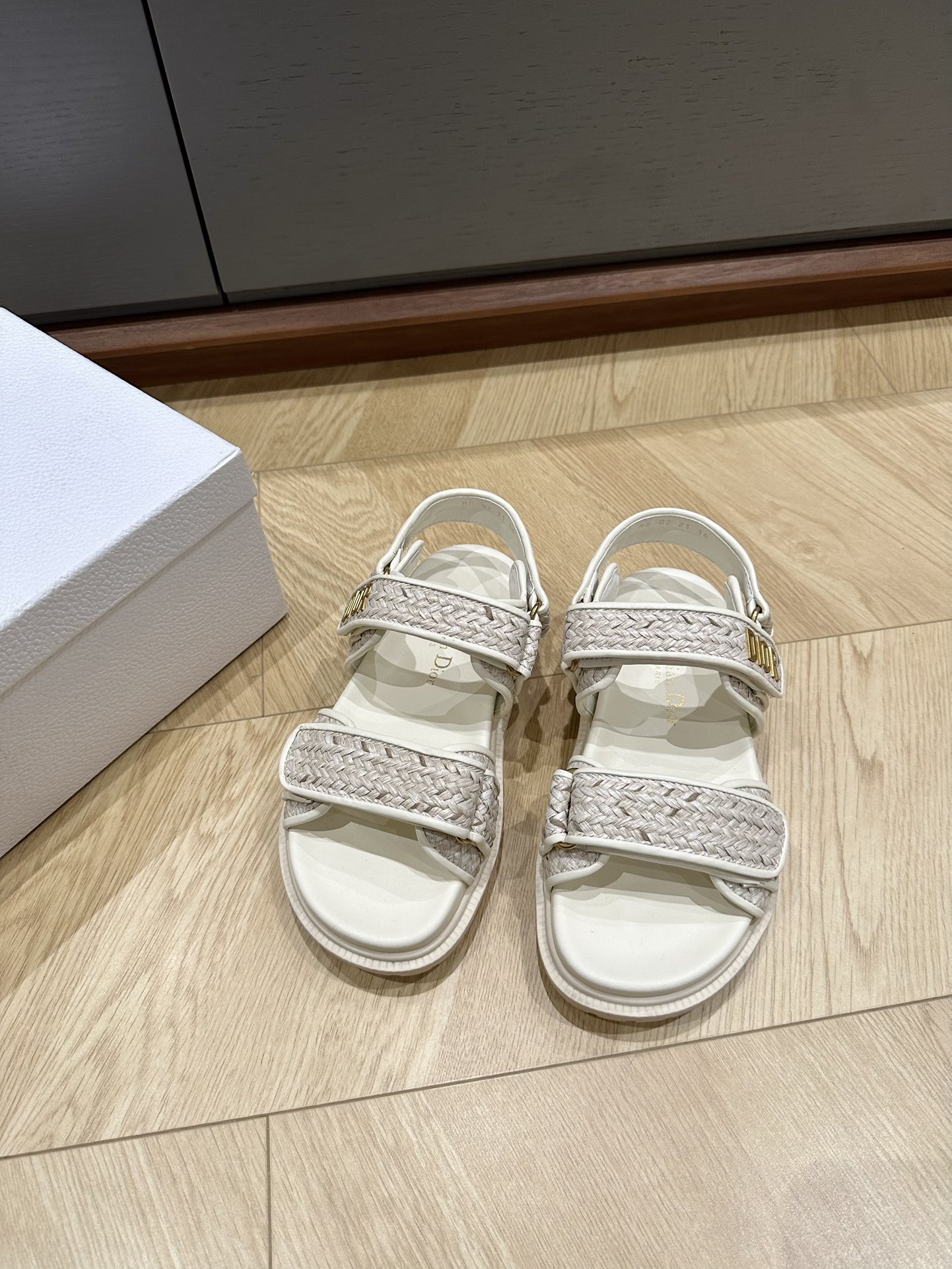 D*or 2025SS Sandals (EU35-41)