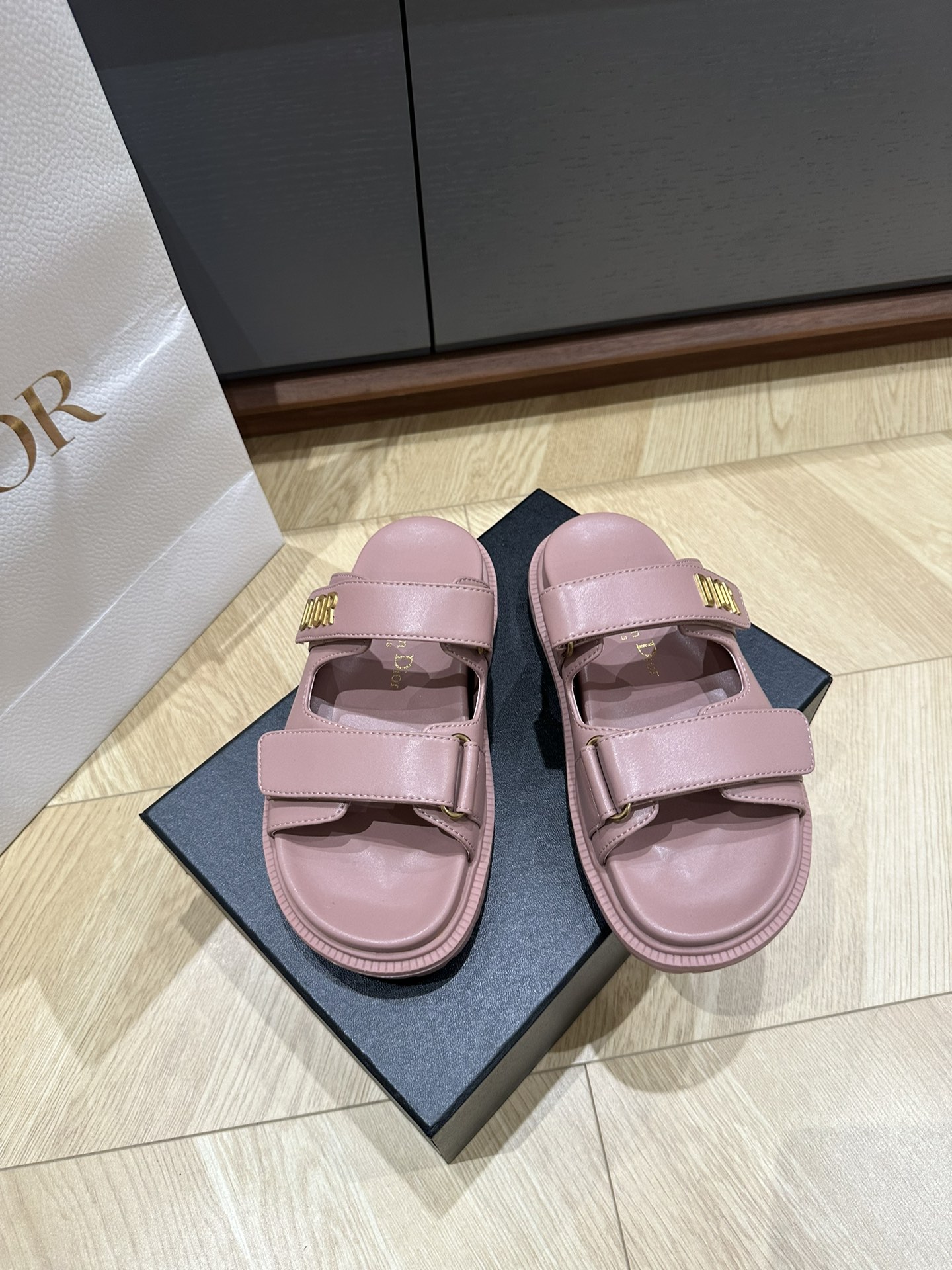 D*or 2025SS Sandals (EU35-41)