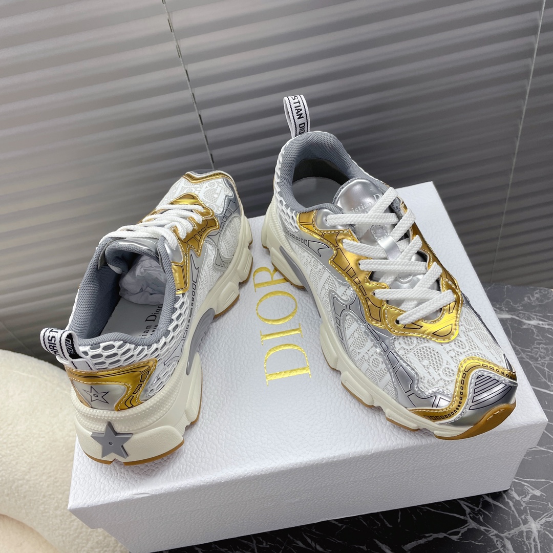 Dio* Chrono Sneaker