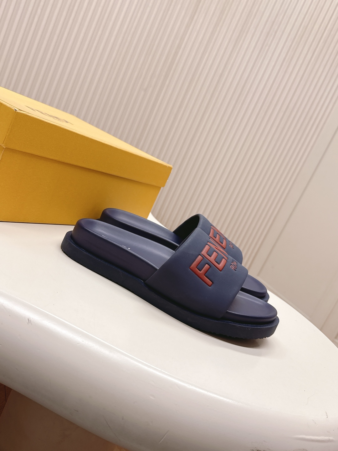 Fendi 2025ss Roma Slides(EU35-44)
