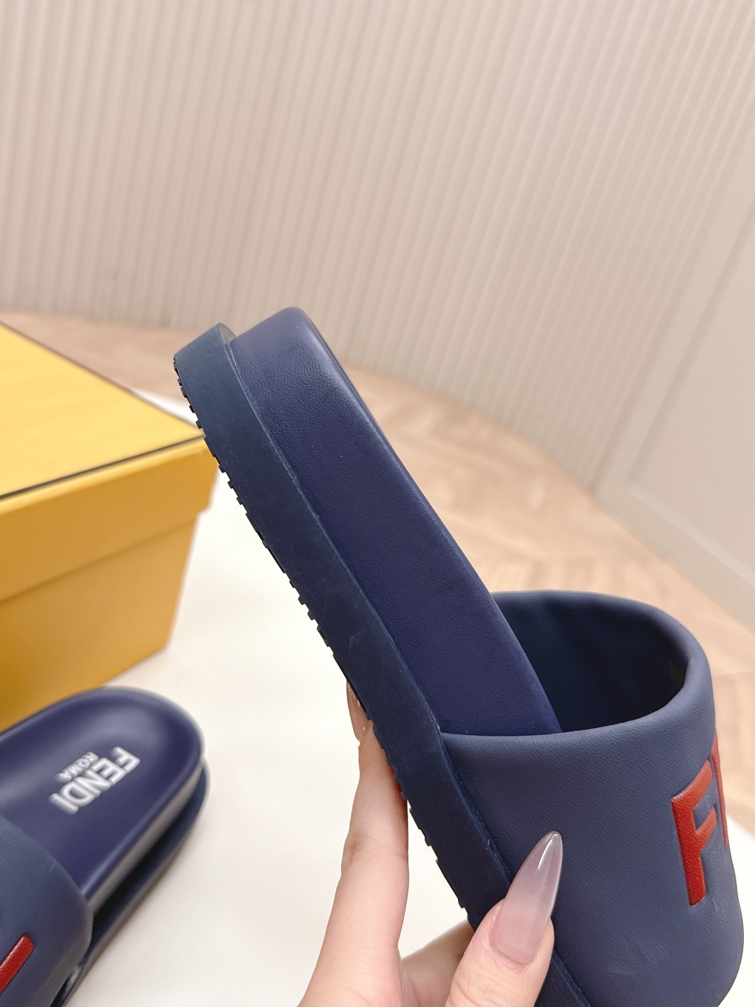 Fendi 2025ss Roma Slides(EU35-44)