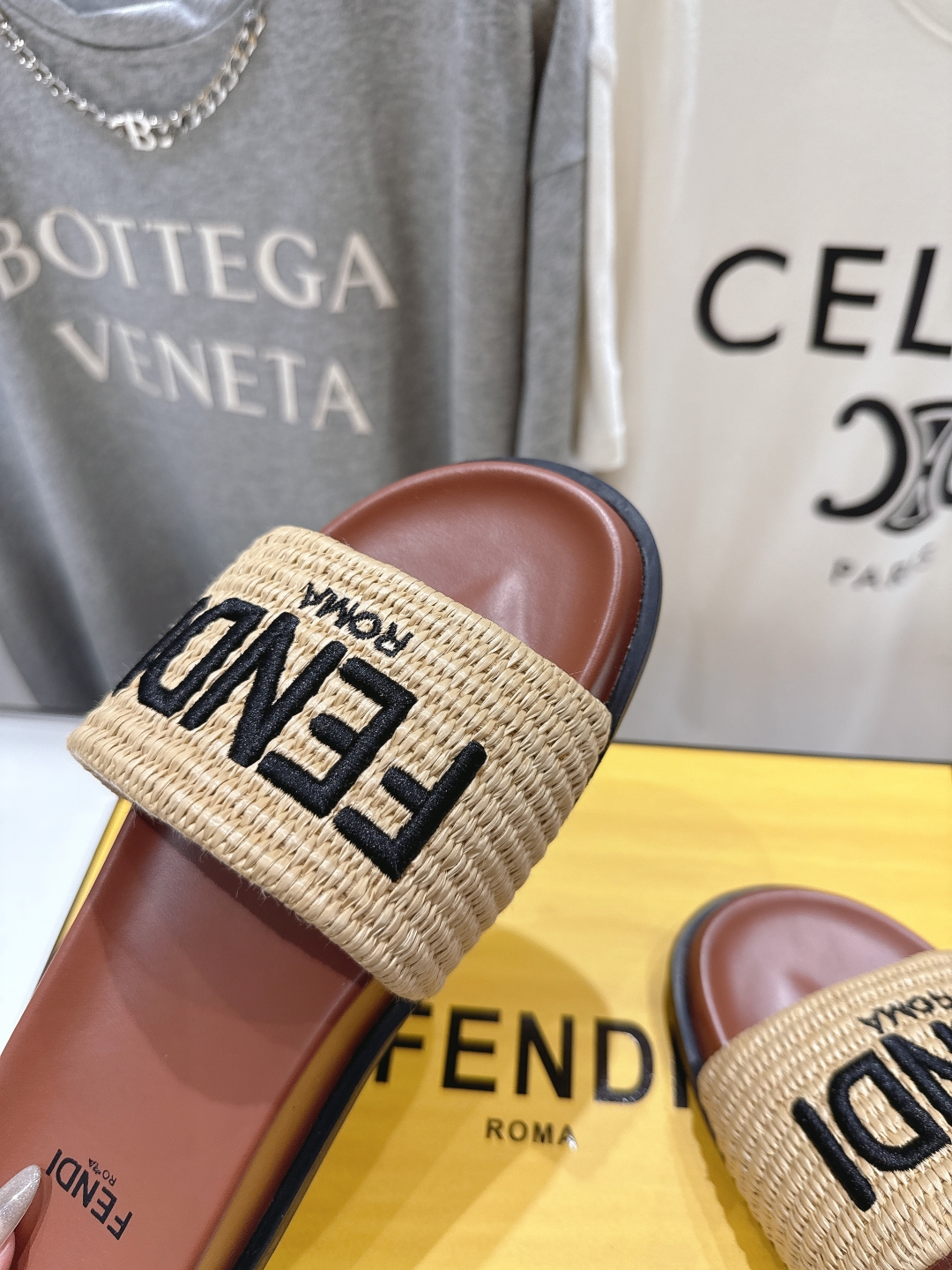 Fendi 2025ss Slides(EU35-44)