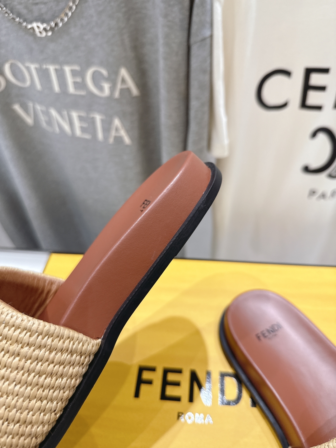 Fendi 2025ss Slides(EU35-44)