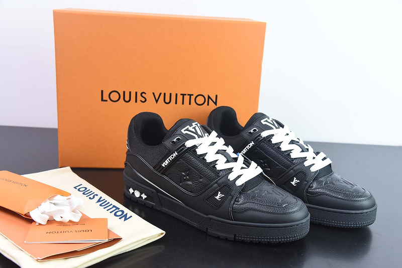 Louis Vuitton Trainer Sneakers(EU35-45)