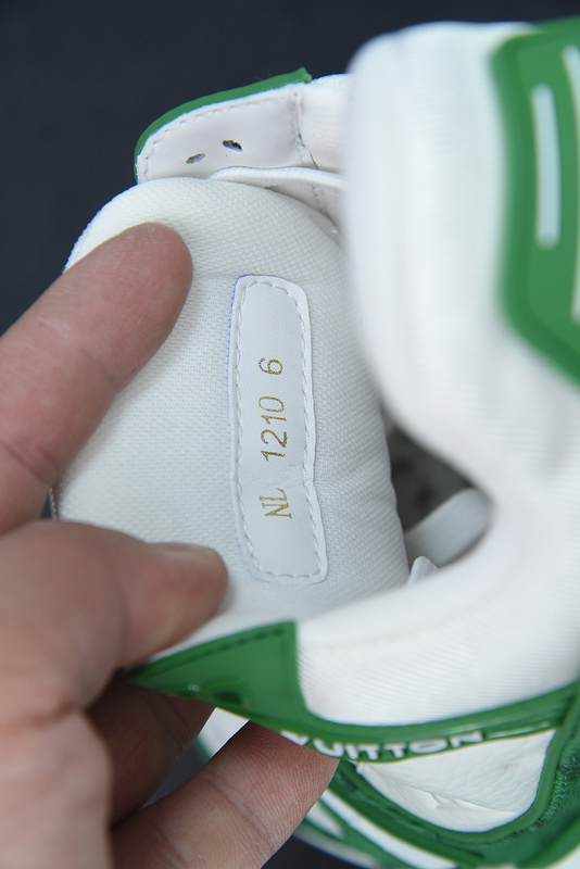 Louis Vuitton Trainer Sneakers(EU35-45)