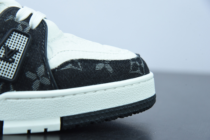 Louis Vuitton Trainer Sneakers(EU35-45)