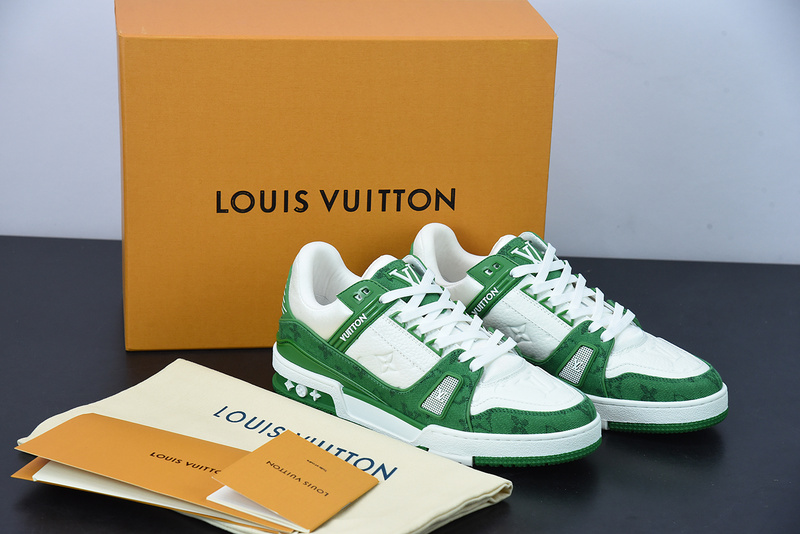 Louis Vuitton Trainer Sneakers(EU35-45)