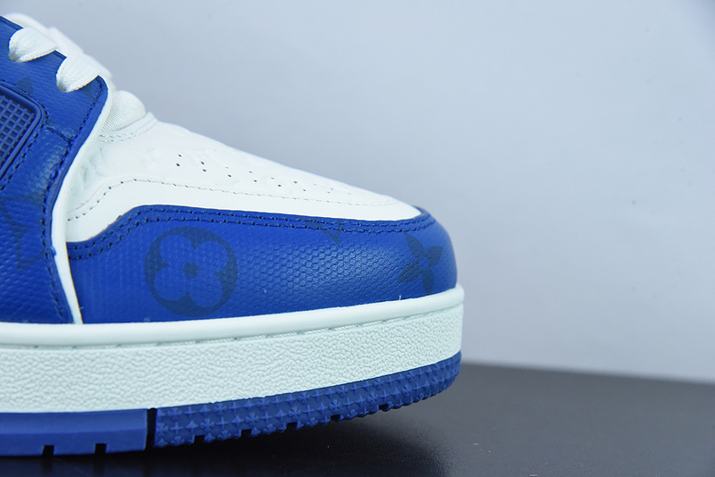 Louis Vuitton Trainer Sneakers(EU35-45)