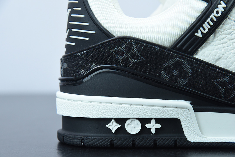 Louis Vuitton Trainer Sneakers(EU35-45)