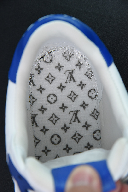 Louis Vuitton Trainer Sneakers(EU35-45)