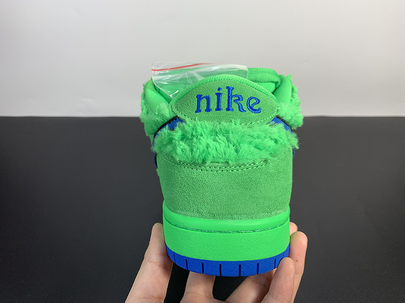 Nike SB Dunk Low Grateful Dead cj5378-300