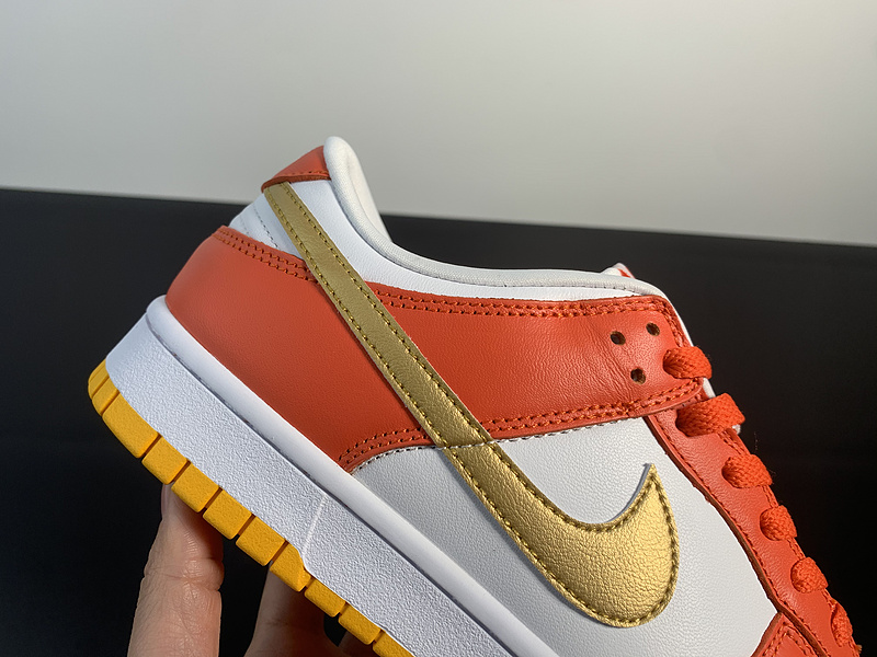 Dunk Low “Golden Orange”DQ4690 800