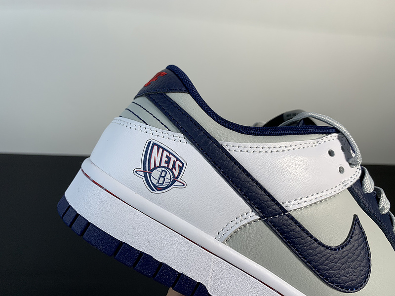 NIKE DUNK LOW EMB NBA 75TH ANNIVERSARY BROOKLYN NETS DD3363-001