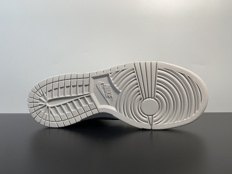 Nike Dunk Low （GS）“Tropical Twist” CW1590-101