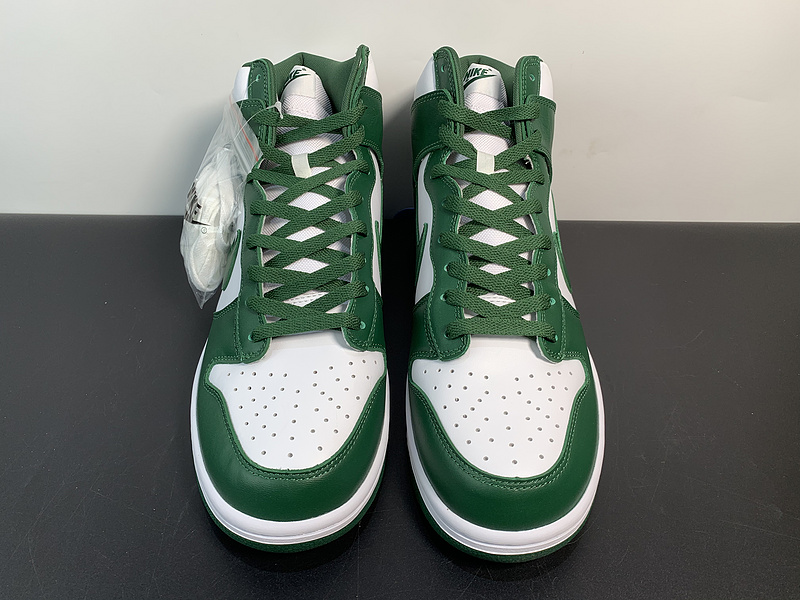 Nike SB Dunk High Pro