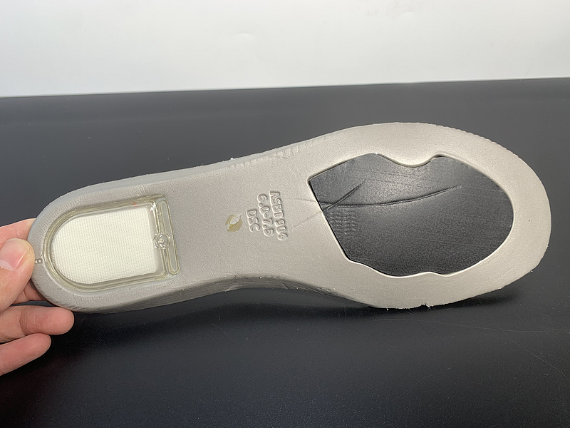 Nike SB Dunk Low CD2563-100